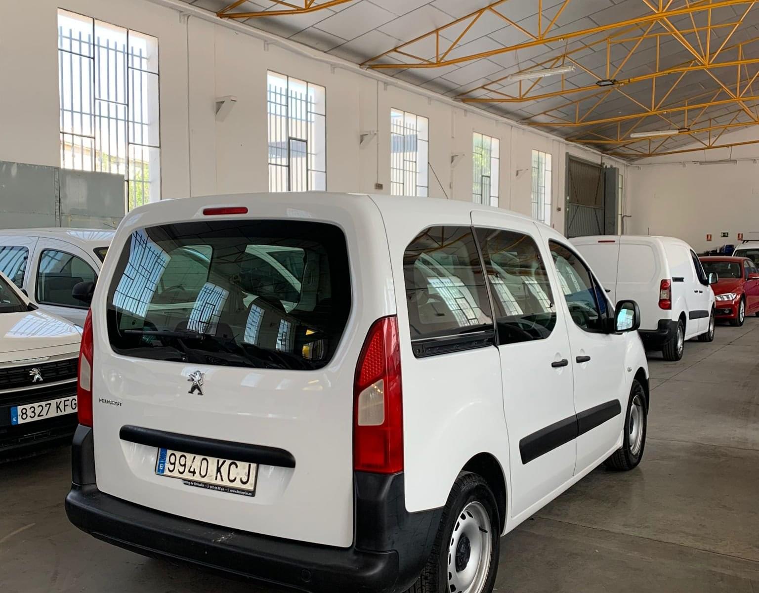 PEUGEOT PARTNER COMBI 5 PLAZAS 2017 DIÉSEL 75CV (55KW) E6 4 