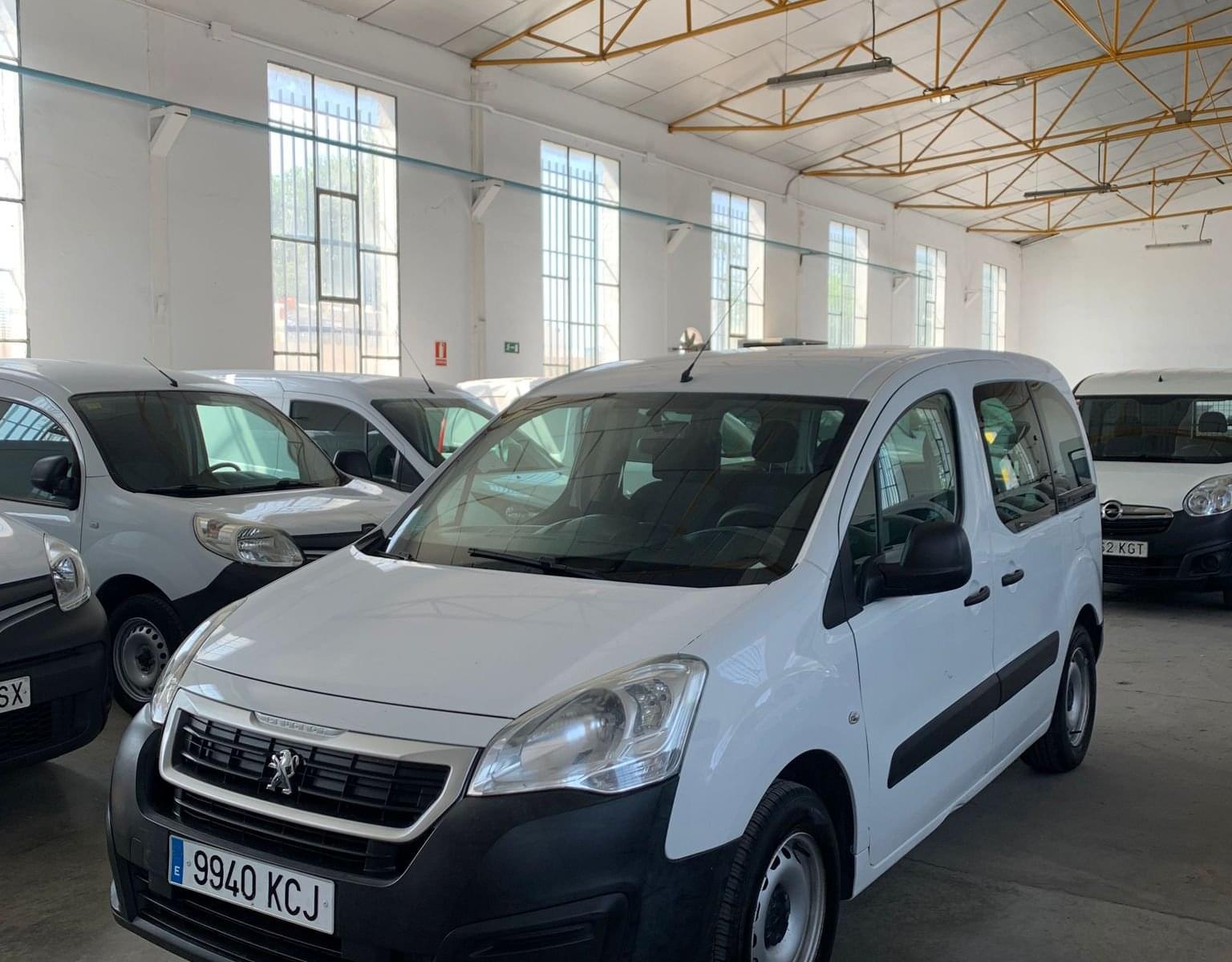 PEUGEOT PARTNER COMBI 5 PLAZAS 2017 DIÉSEL 75CV (55KW) E6 8 