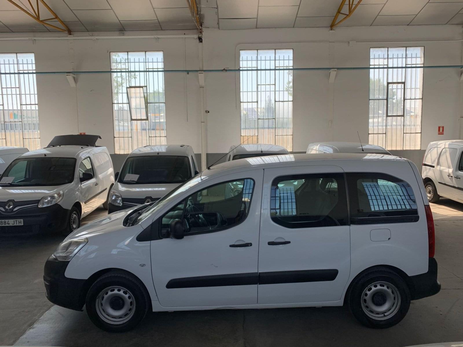 PEUGEOT PARTNER COMBI 5 PLAZAS 2017 DIÉSEL 75CV (55KW) E6 9 