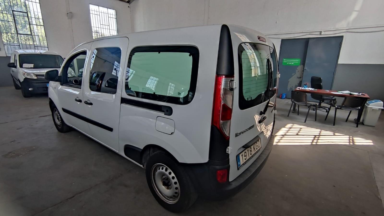 RENAULT KANGOO COMBI MAXI LARGA 2017 90CV EURO 6 2 