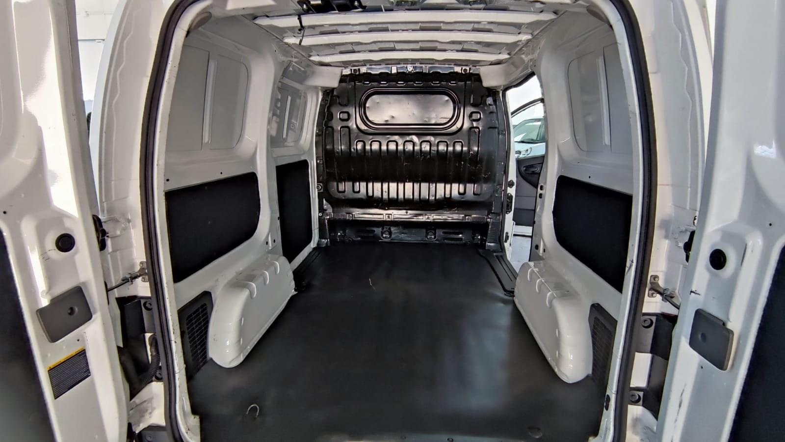 NISSAN NV200 1.5 DCI 90 BASIC 9 