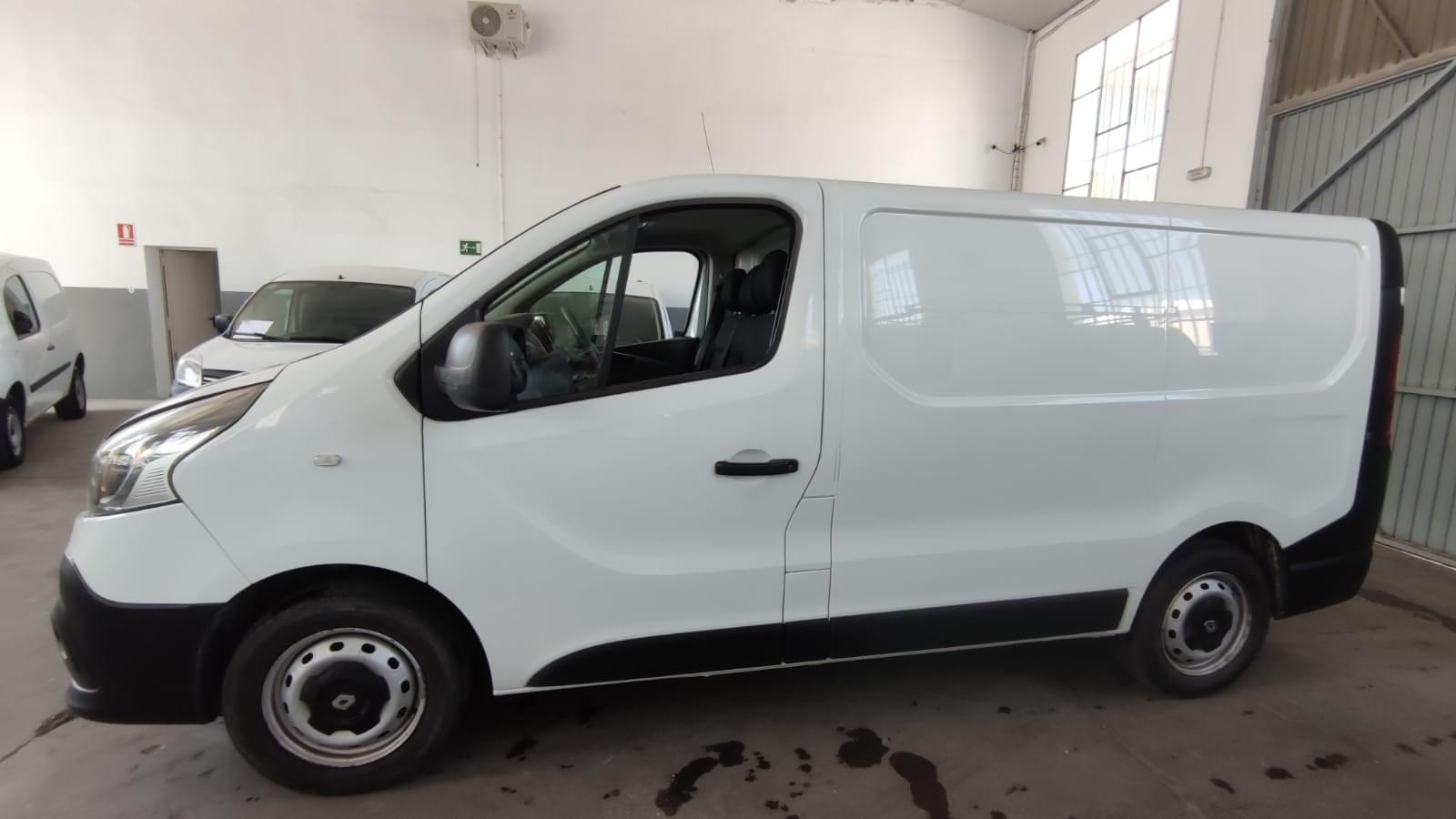 RENAULT TRAFIC 1.6 DCI 70KW PANEL VAN 27 L1H1 E6 (95CV) 2 