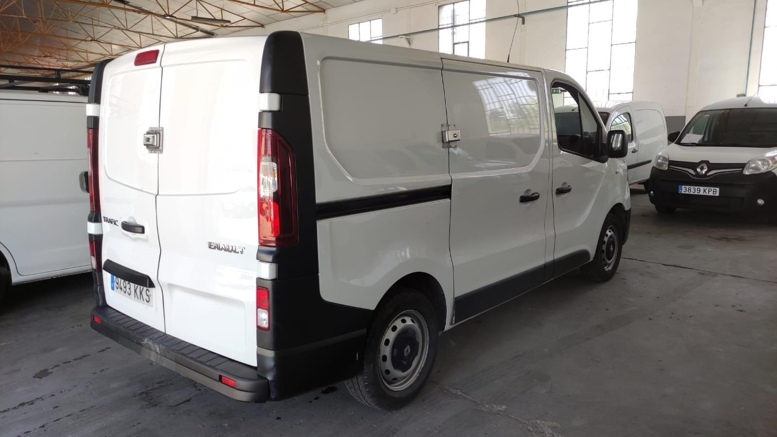 RENAULT TRAFIC 1.6 DCI 70KW PANEL VAN 27 L1H1 E6 (95CV) 5 