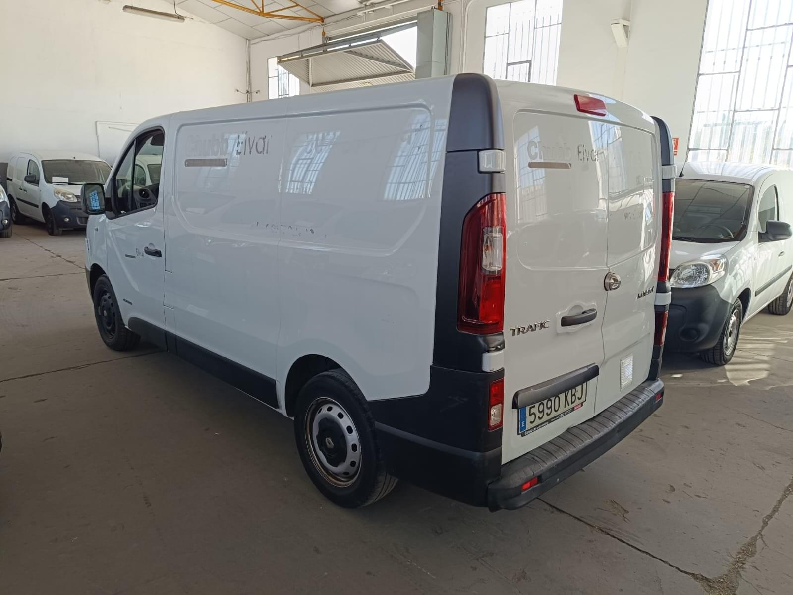 RENAULT TRAFIC 1.6 DCI 88KW PANEL VAN 27 L1H1 E6 2 