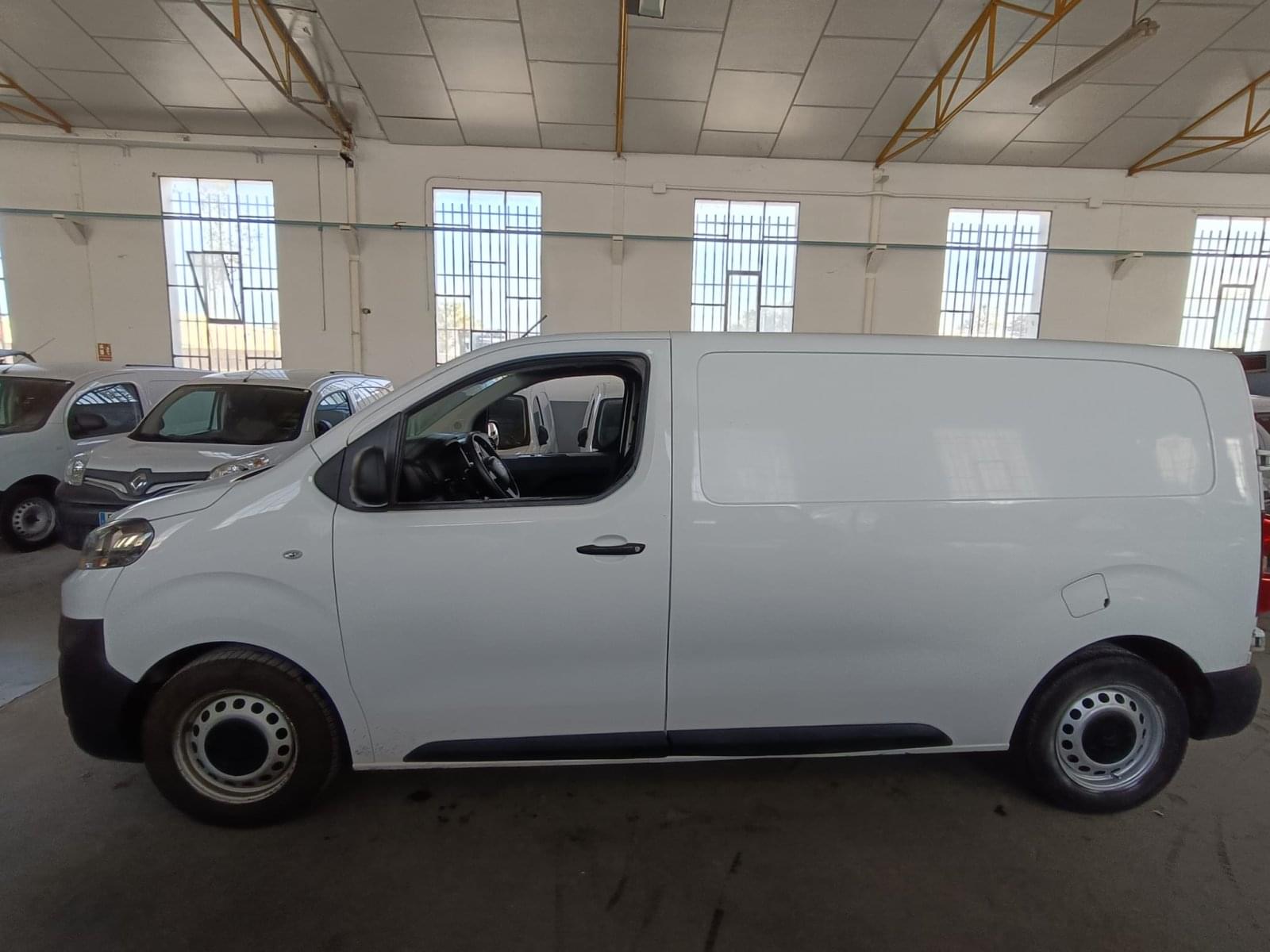 CITROEN JUMPY FURGóN DIESEL JUMPY FG. BLUEHDI TALLA M 3 