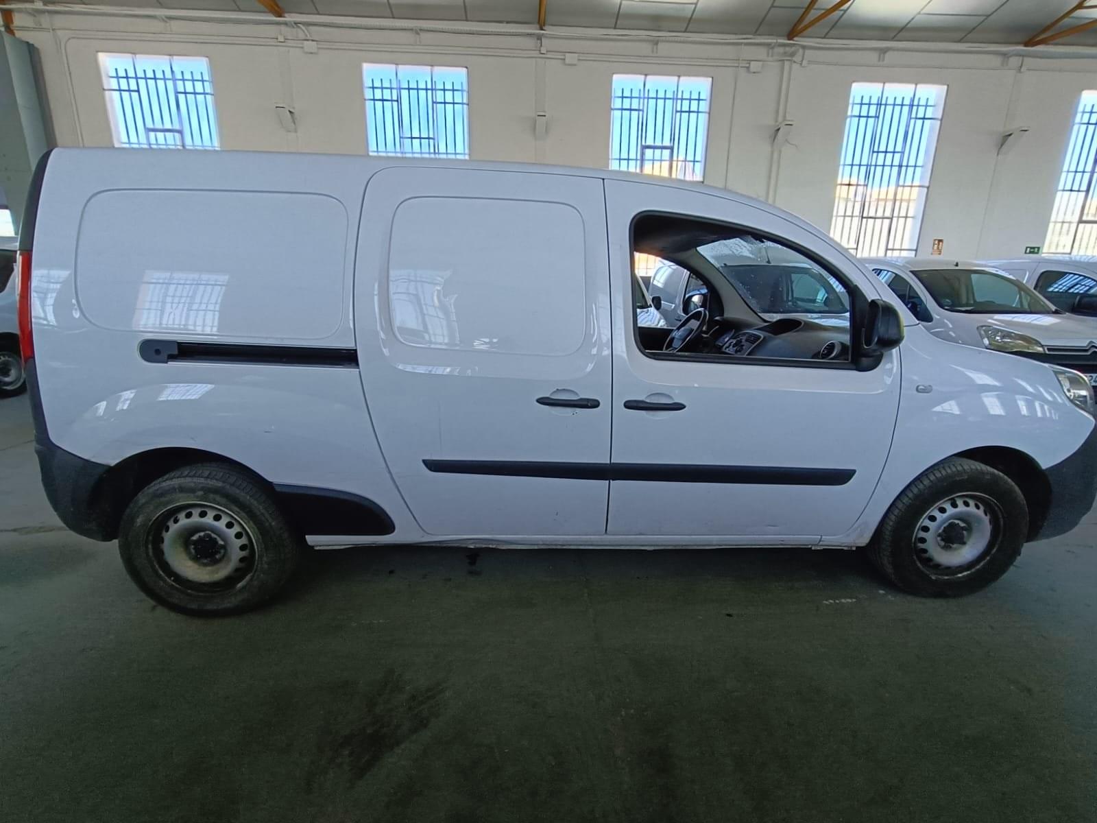 RENAULT KANGOO MAXI PROFESIONAL 90CV E6 8 