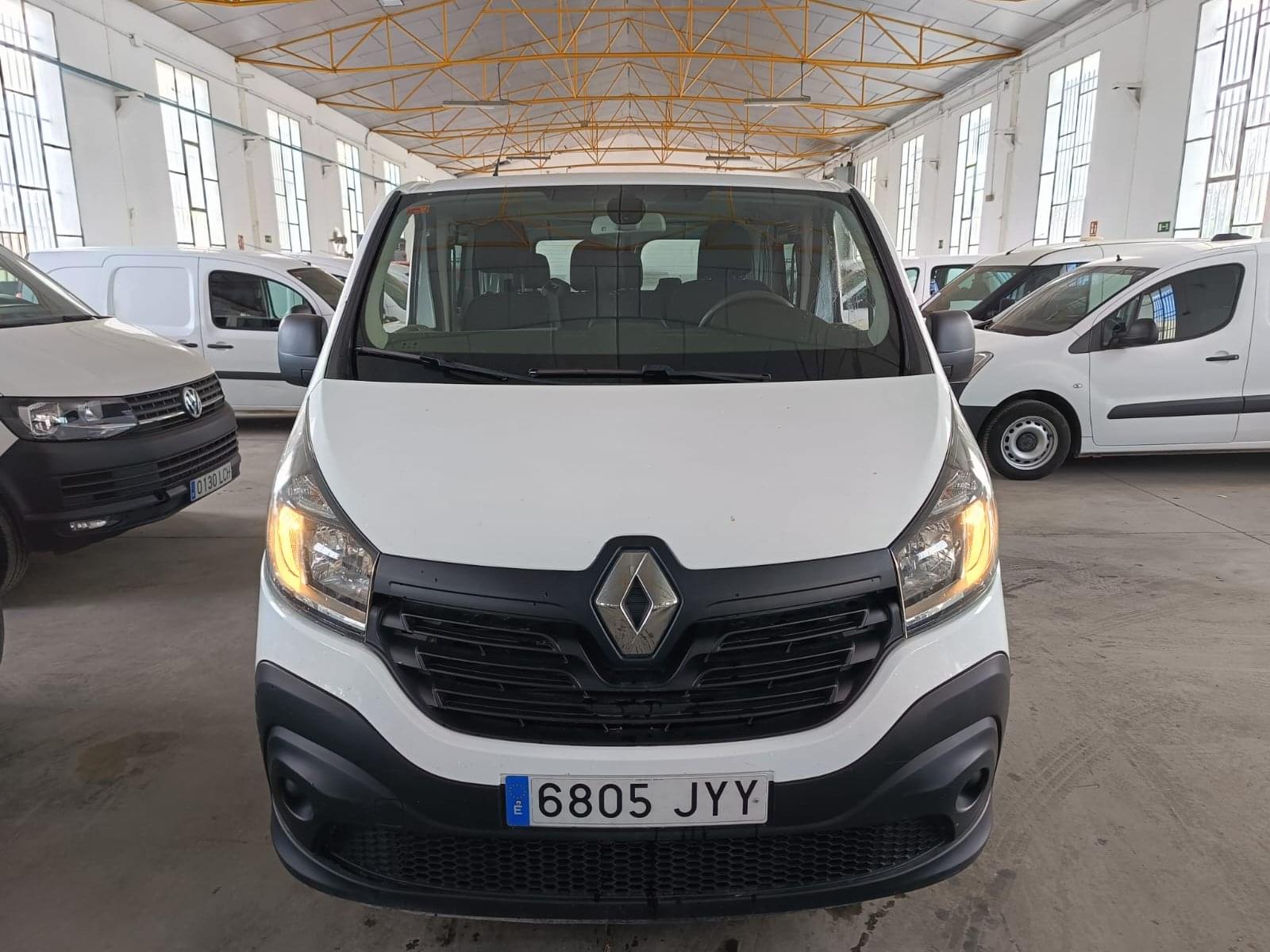 RENAULT TRAFIC PASSENGER COMBI  6 ENERGY DCI 123CV 2 