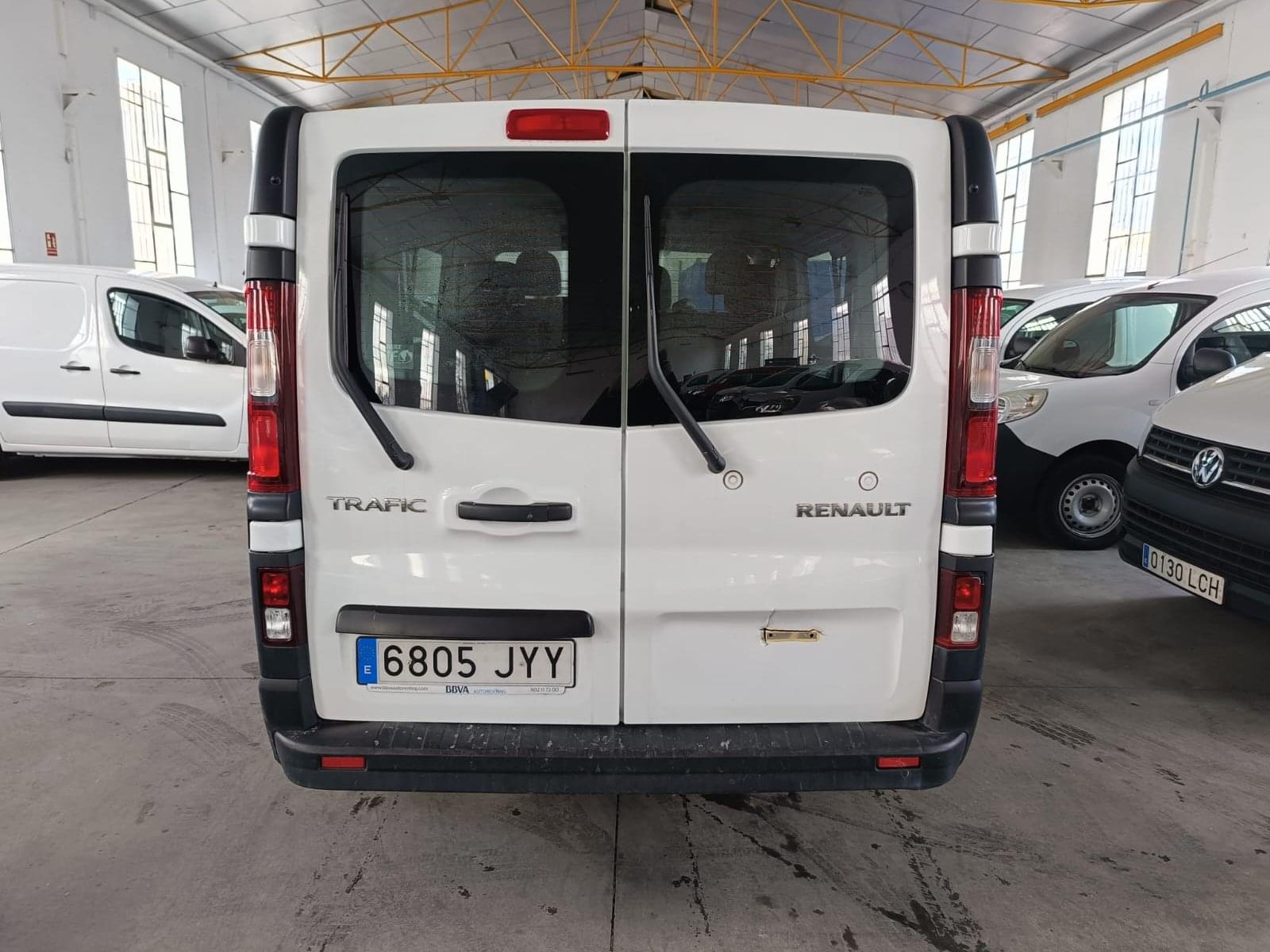 RENAULT TRAFIC PASSENGER COMBI  6 ENERGY DCI 123CV 6 