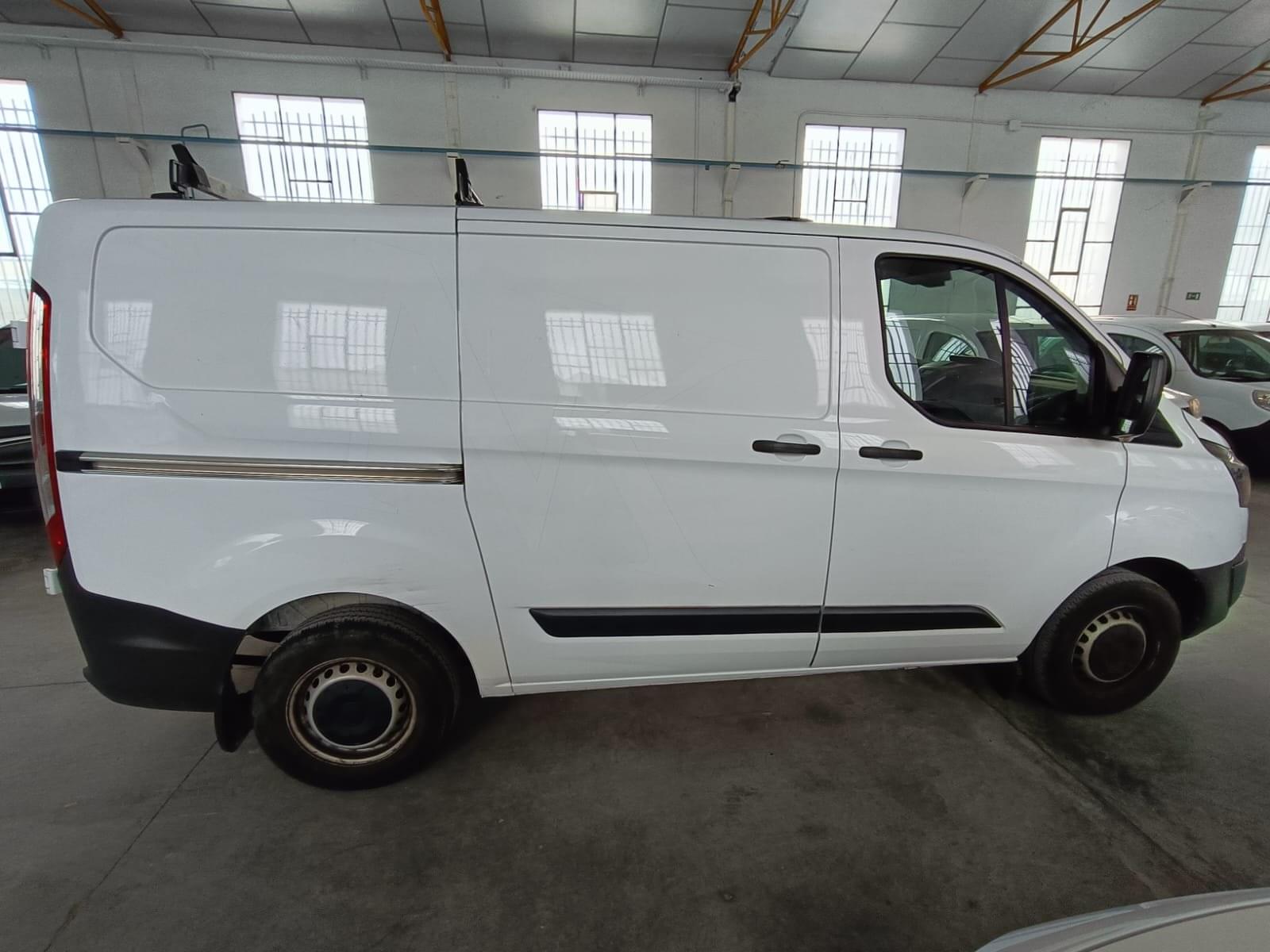 FORD TRANSIT CUSTOM VAN 2.0 TDCI 77KW 250 L1 AMBIENTE 4 