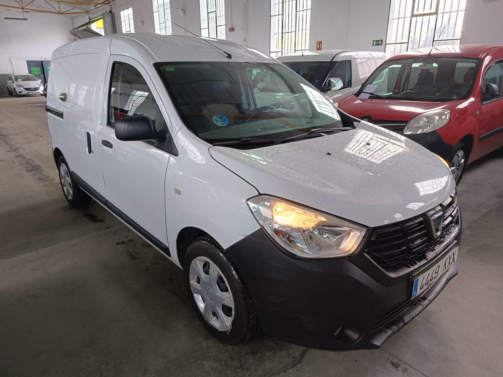 DACIA DOKKER GLP VAN ESSENTIAL 1.6 75KW (100CV) 1 