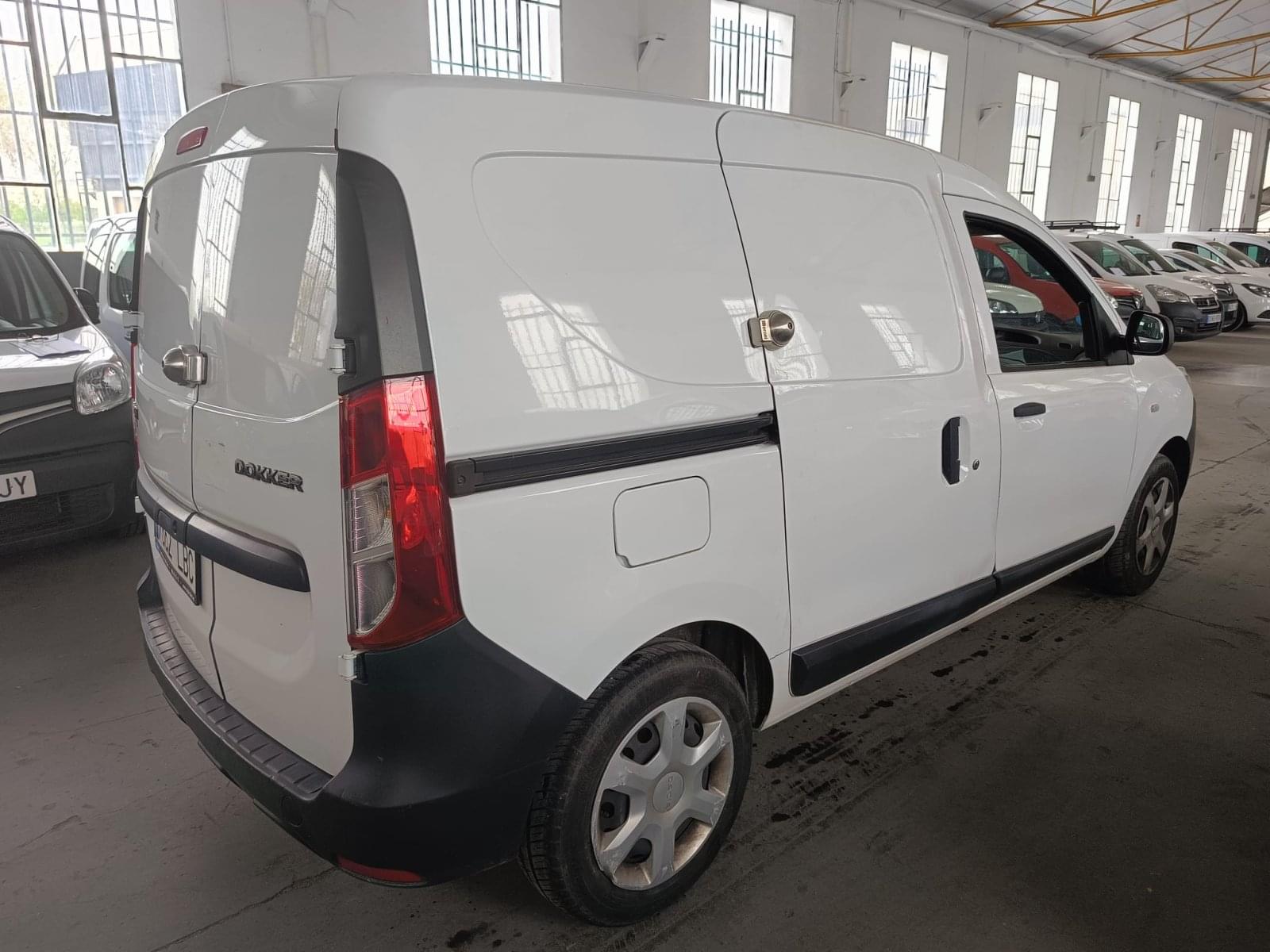 DACIA DOKKER GLP VAN ESSENTIAL 1.6 75KW (100CV) 9 