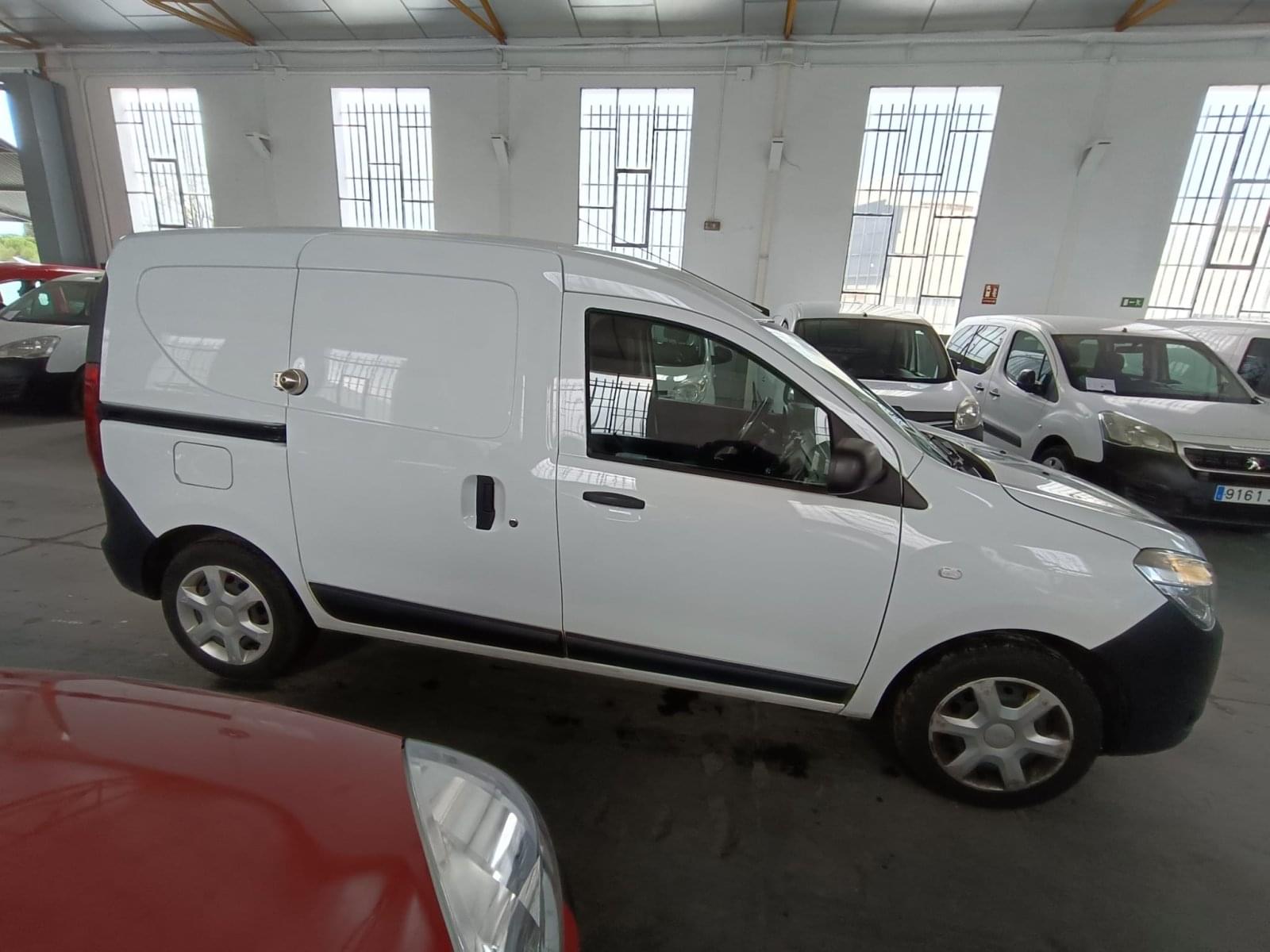 DACIA DOKKER GLP VAN ESSENTIAL 1.6 75KW (100CV) 3 