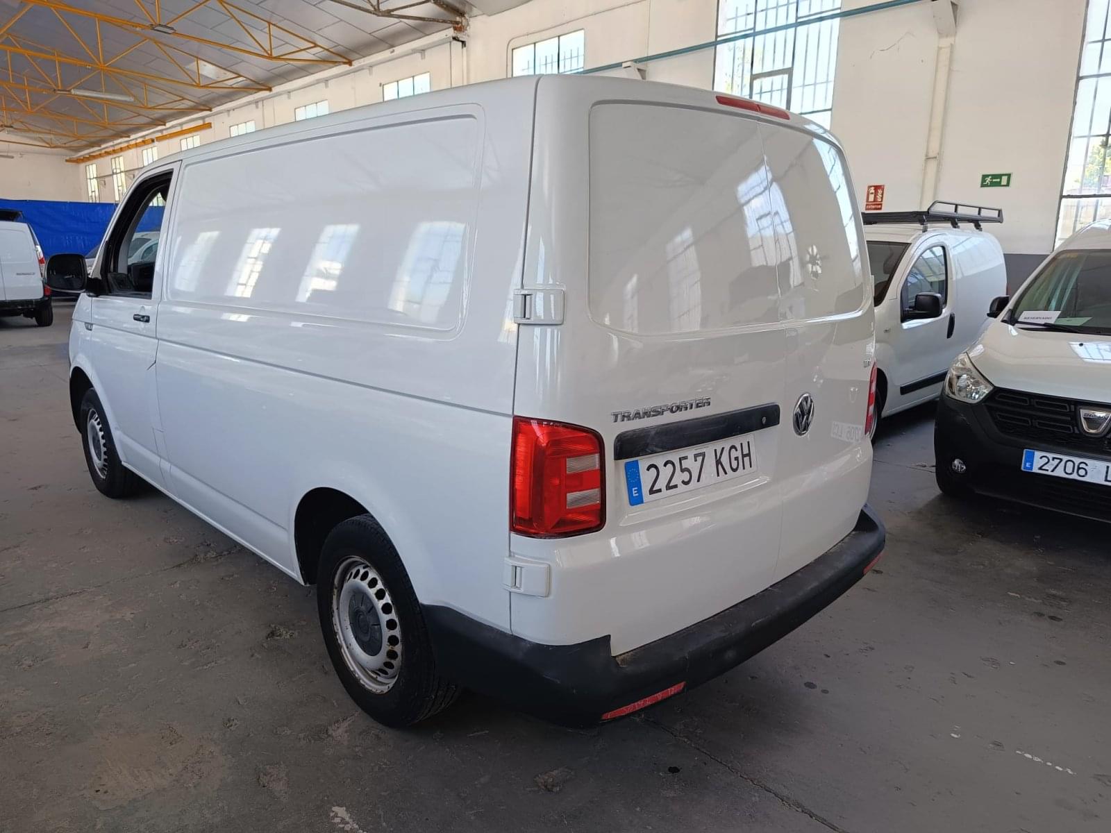 VOLKSWAGEN TRANSPORTER PRO 2.0 TDI 75 KW (102 CV) 4P 7 