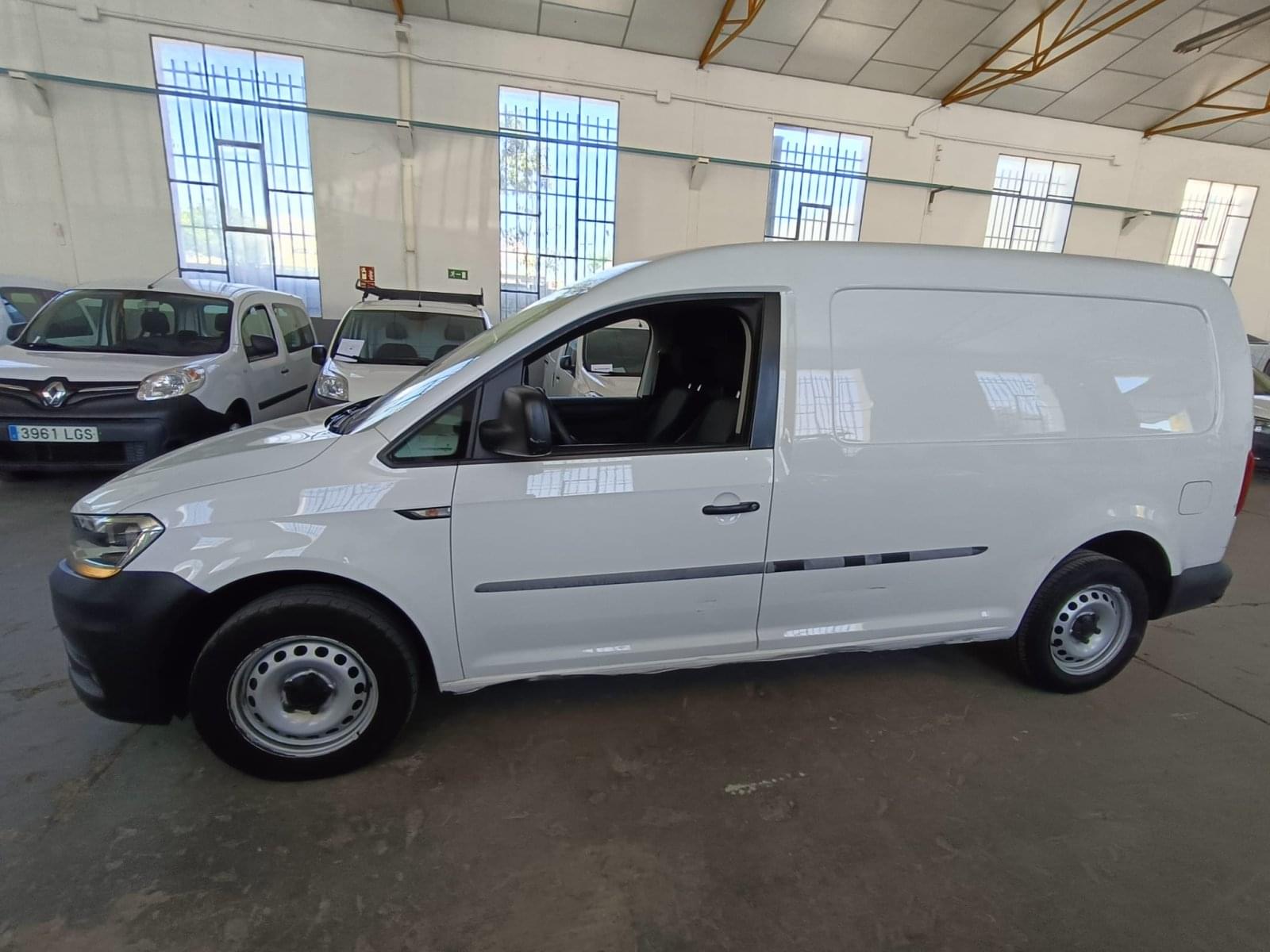 VOLKSWAGEN CADDY PROFESIONAL MAXI FURGóN 2.0 TDI 75kw 3 