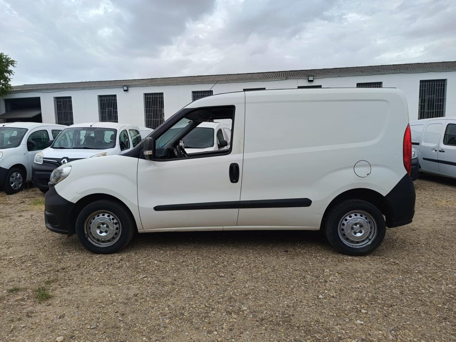 FIAT DOBLO CARGO CARGO BASE 1.3MULTIJET 59KW (80CV) 3 