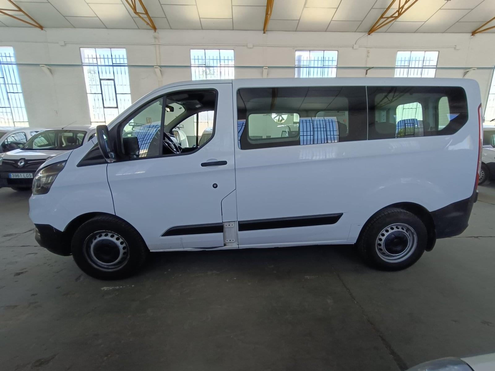 FORD TRANSIT CUSTOM 2.0 TDCI 77KW 320 AMBIENTE KOMBI SWB 4 