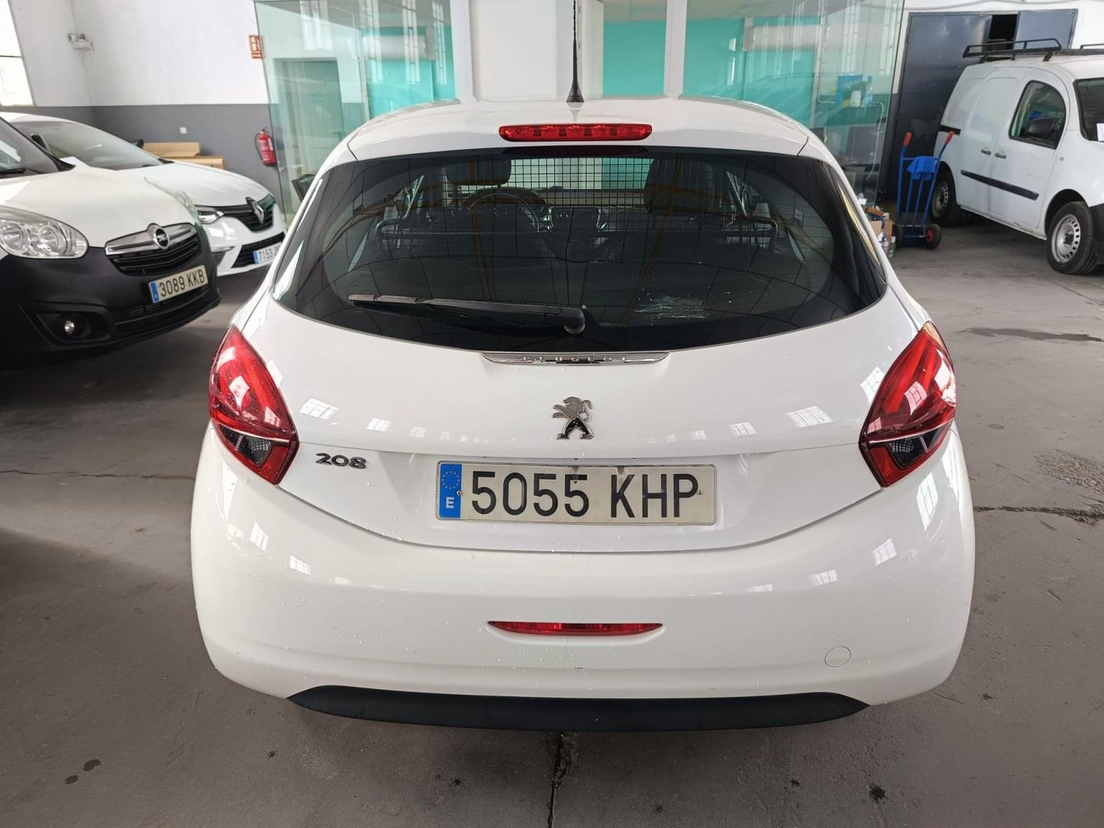 PEUGEOT 208 XAD 1.6 HDI 5 