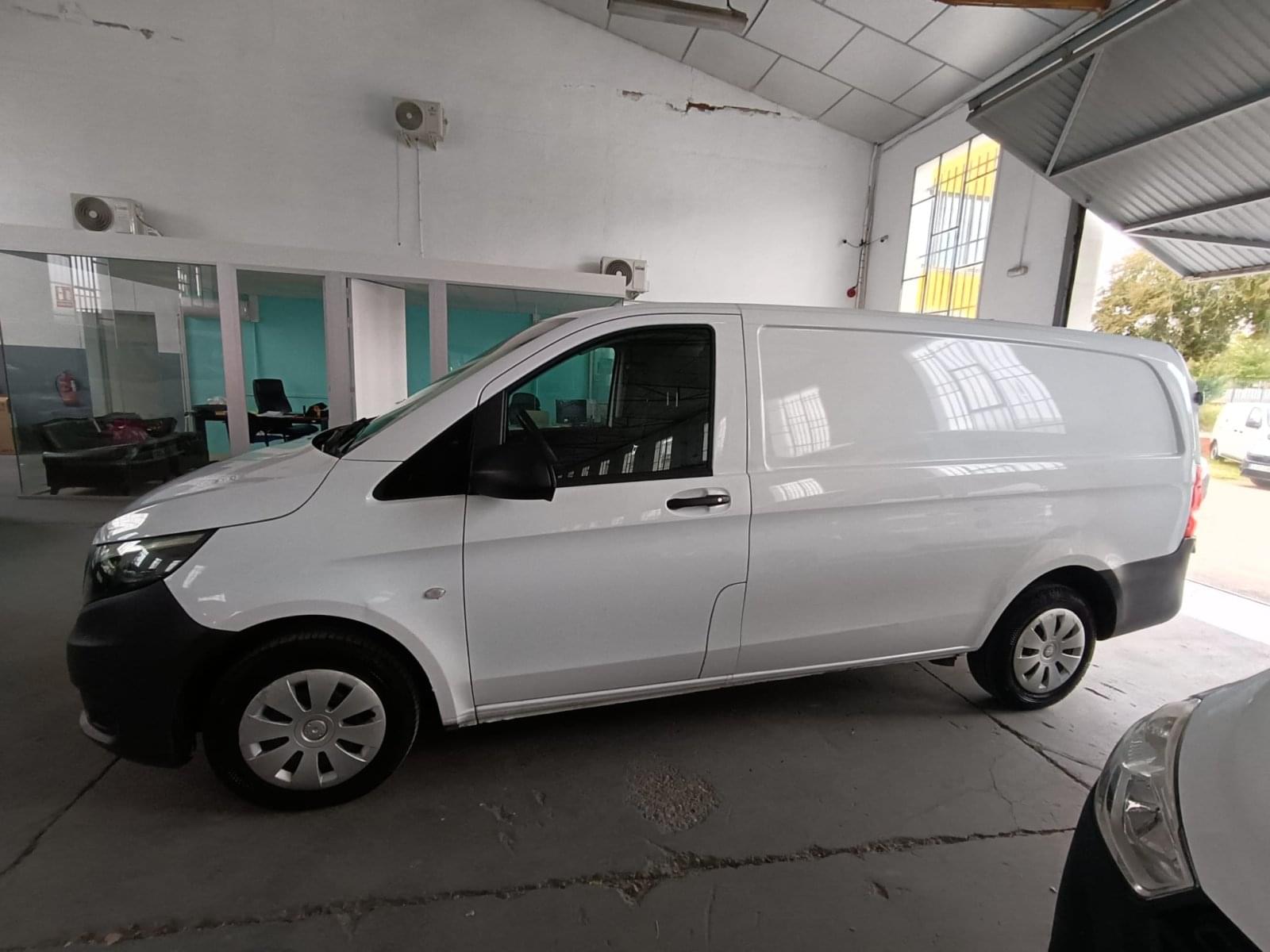 MERCEDES VITO 111 CDI LARGA 4 PUERTAS 3 