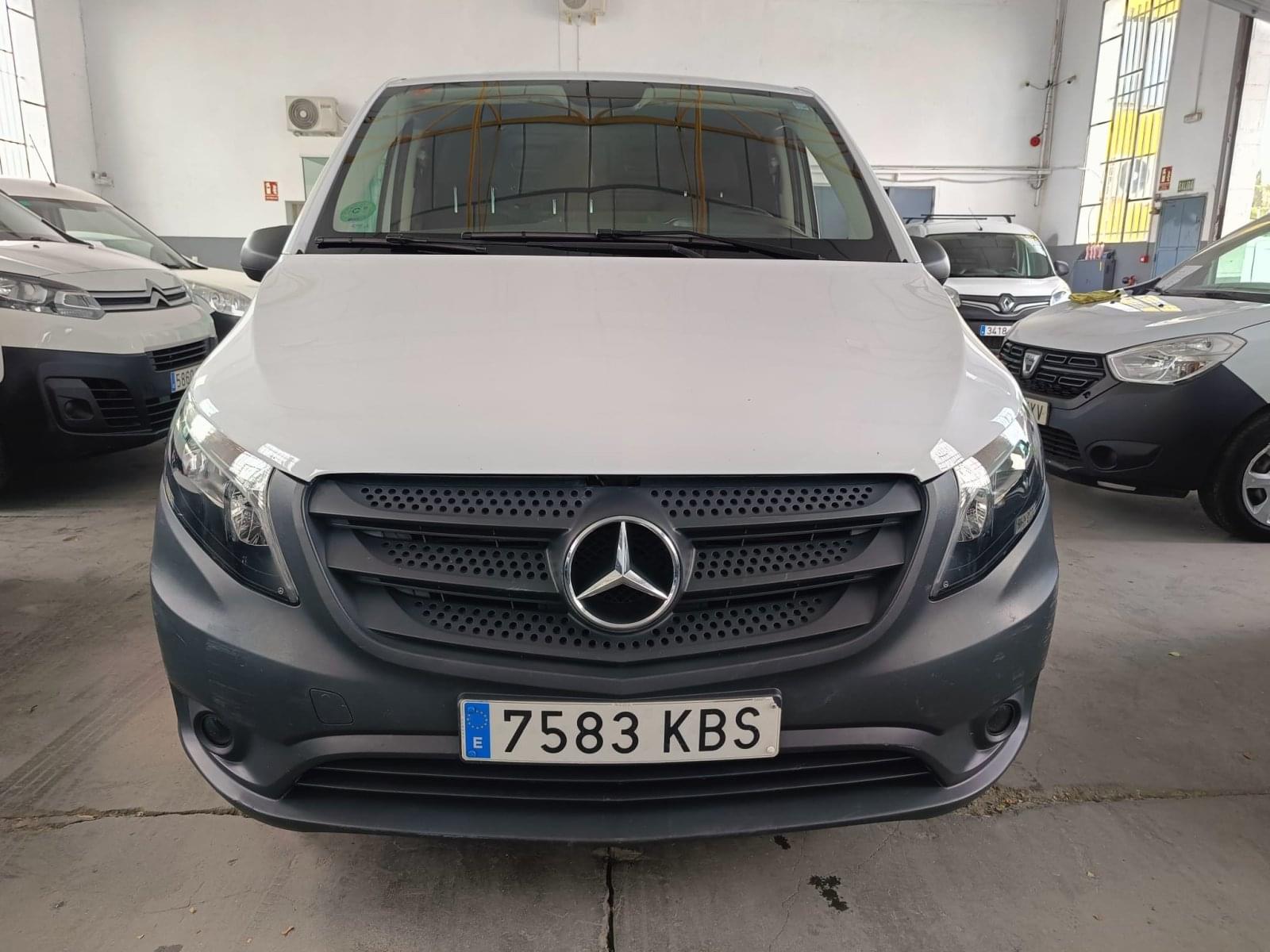 MERCEDES VITO 111 CDI LARGA 4  PUERTAS 2 