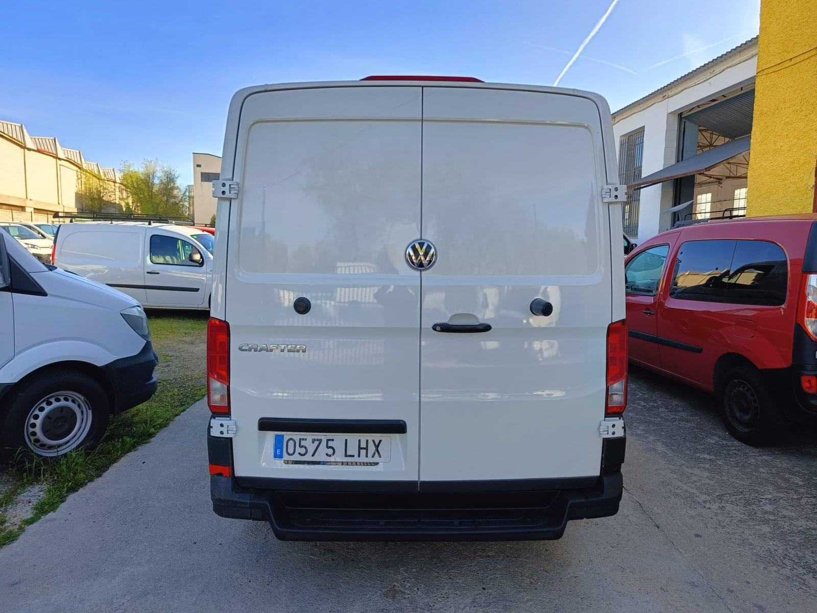 VOLKSWAGEN CRAFTER 35 FURGóN BM TA FWD 2.0 TDI L3H2 MT6 E6 9 