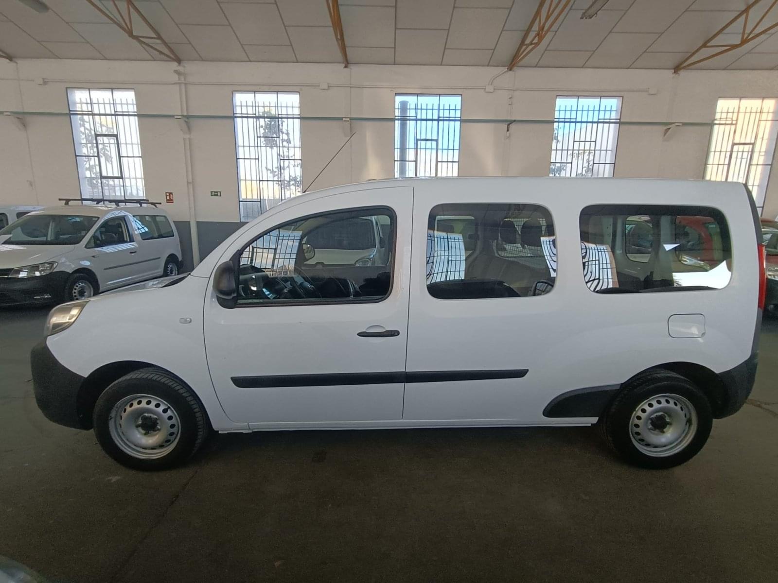 RENAULT KANGOO COMBI MAXI EXPRESS PROFESIONAL 5P DCI 90 E6 3 