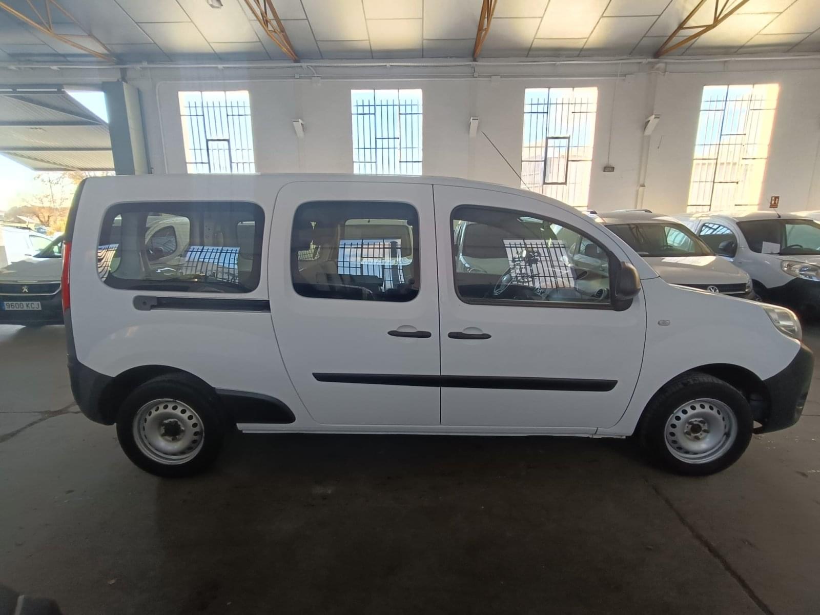 RENAULT KANGOO COMBI MAXI EXPRESS PROFESIONAL 5P DCI 90 E6 8 