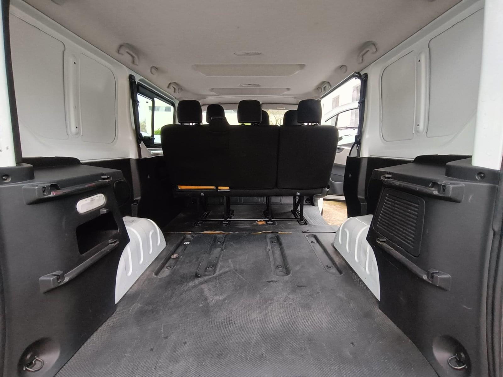RENAULT TRAFIC COMBI PASSENGER COMBI 9 ENERGY DCI 125 TT E6 12 