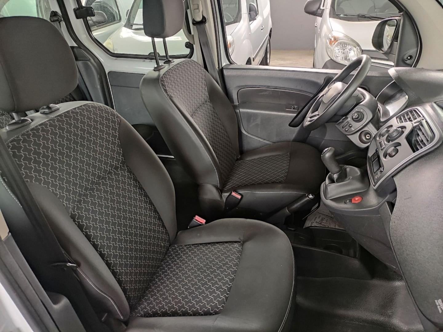 RENAULT KANGOO 5 PLAZAS 2016 9 