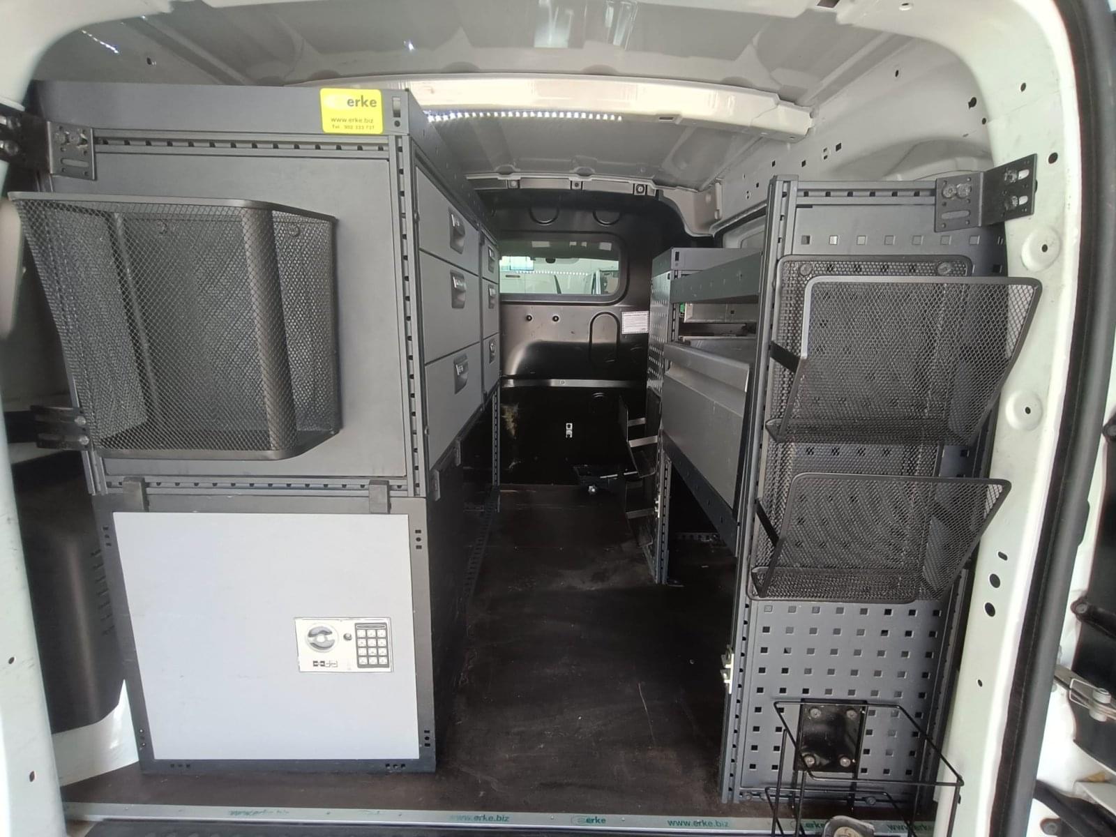 RENAULT KANGOO FURGON TALLER 1.5DCI 55KW PROFESIONAL E6 10 