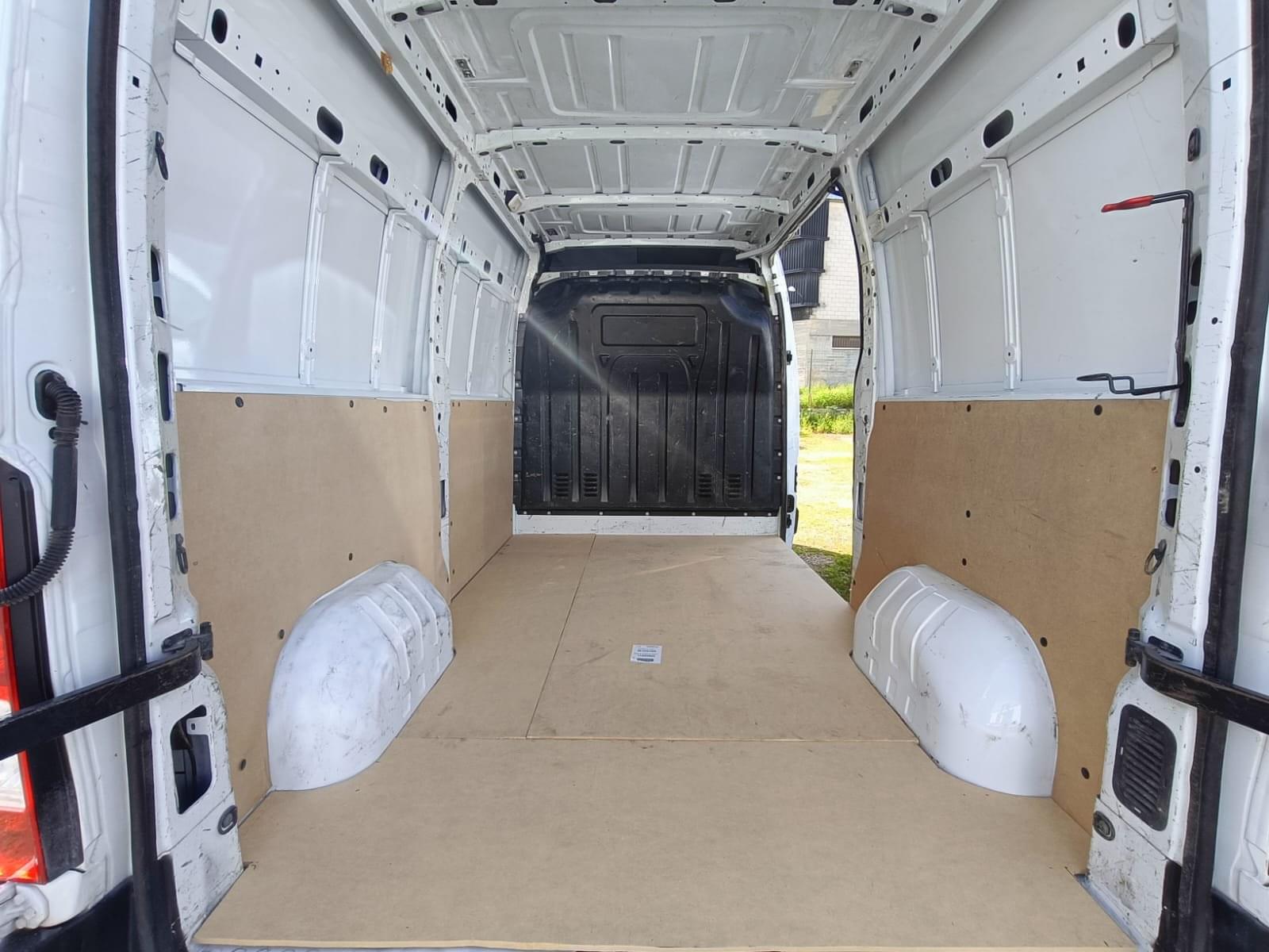 RENAULT MASTER FG. TRACCIÓN L2H2 3500 DCI 81KW (110CV) 11 