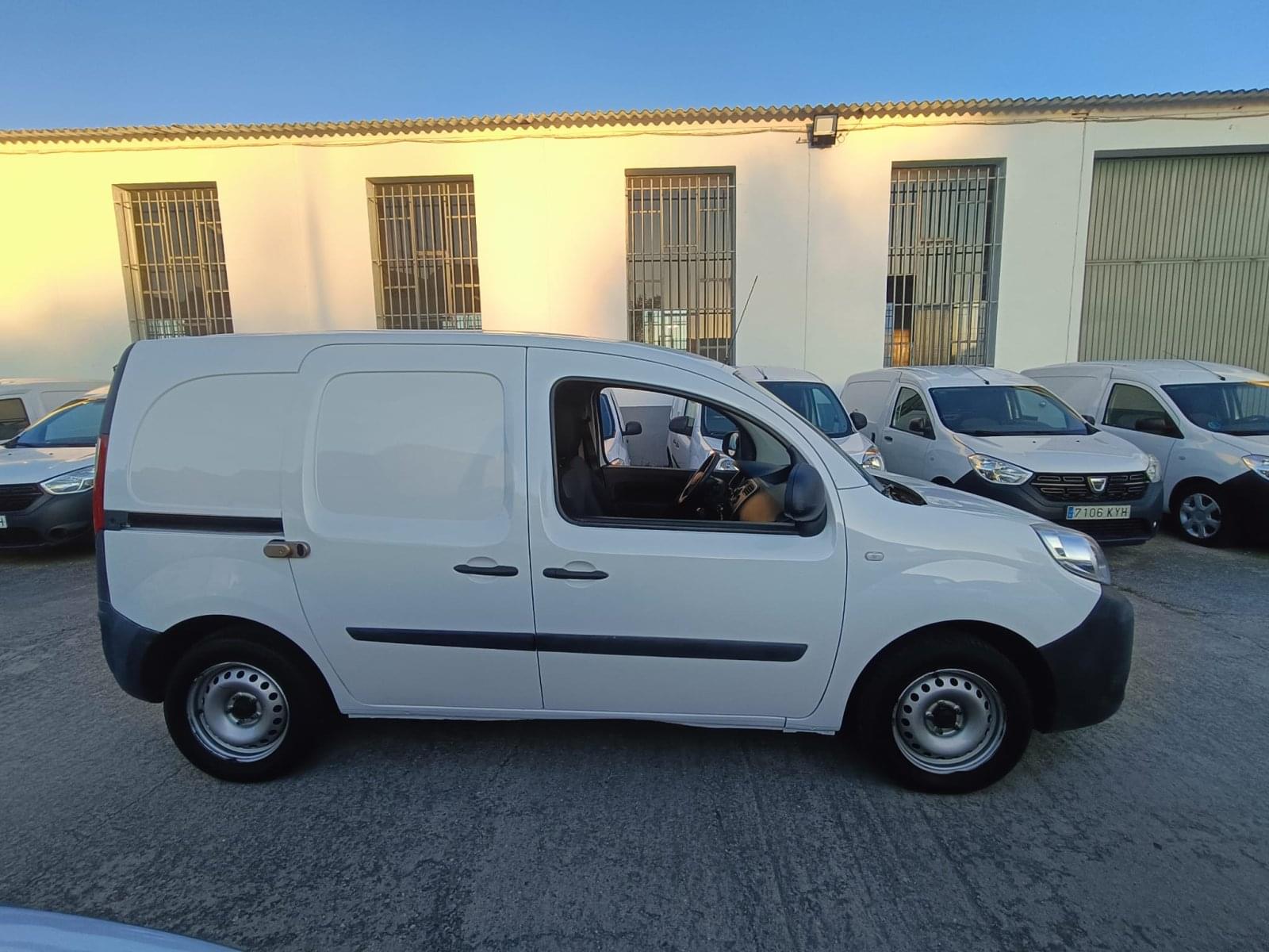 RENAULT KANGOO FURGÓN TALLER 1.5 DCI 75 PROFESIONAL 7 