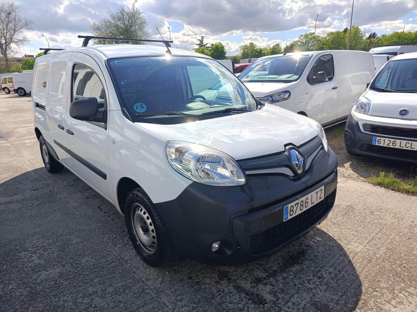 imagen de RENAULT KANGOO MAXI II FURGóN PROFESIONAL 1.5 DCI BLUE MT6 - REF: 00924
