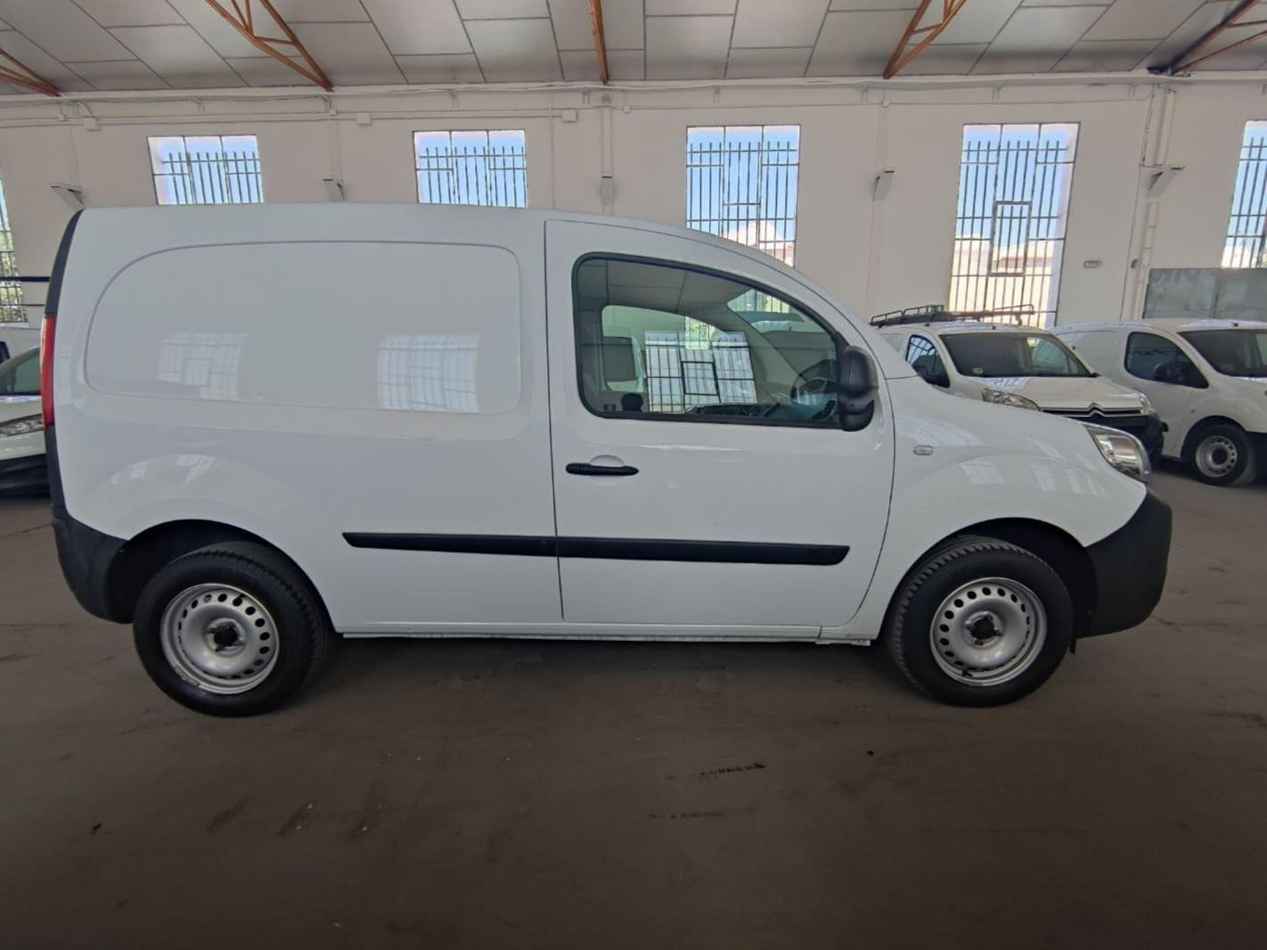 RENAULT KANGOO 2 PLAZAS 2018 E6 2 