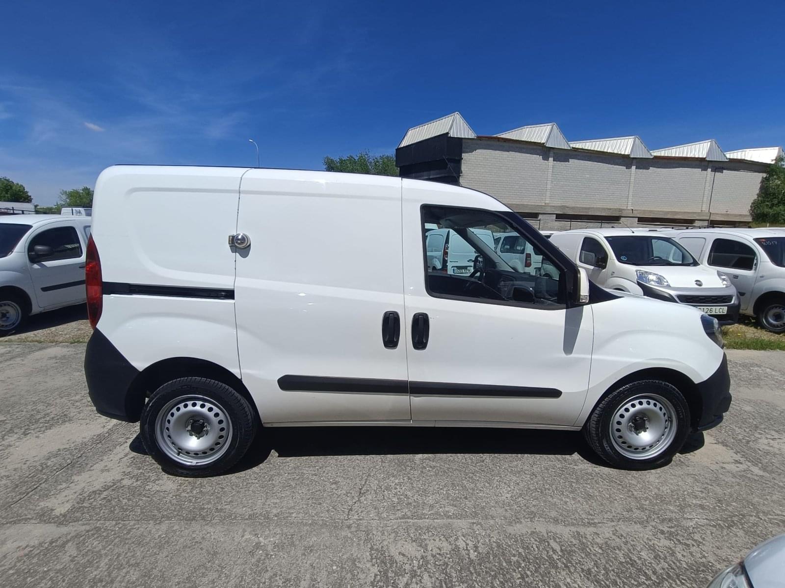 FIAT DOBLO CARGO BASE 1.4 T-JET NATURAL POWER CNG 7 