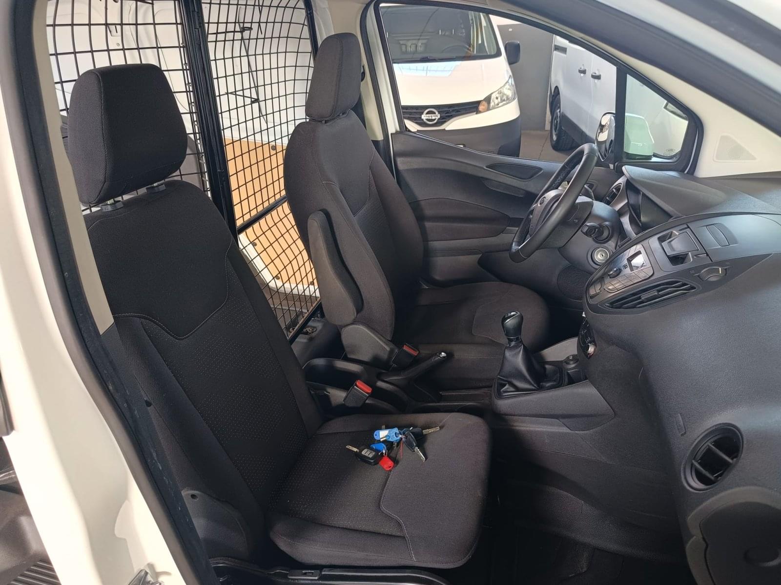 FORD TRANSIT COURIER VAN 1.5 TDCI 56KW TREND - COP. ABATIBLE 10 