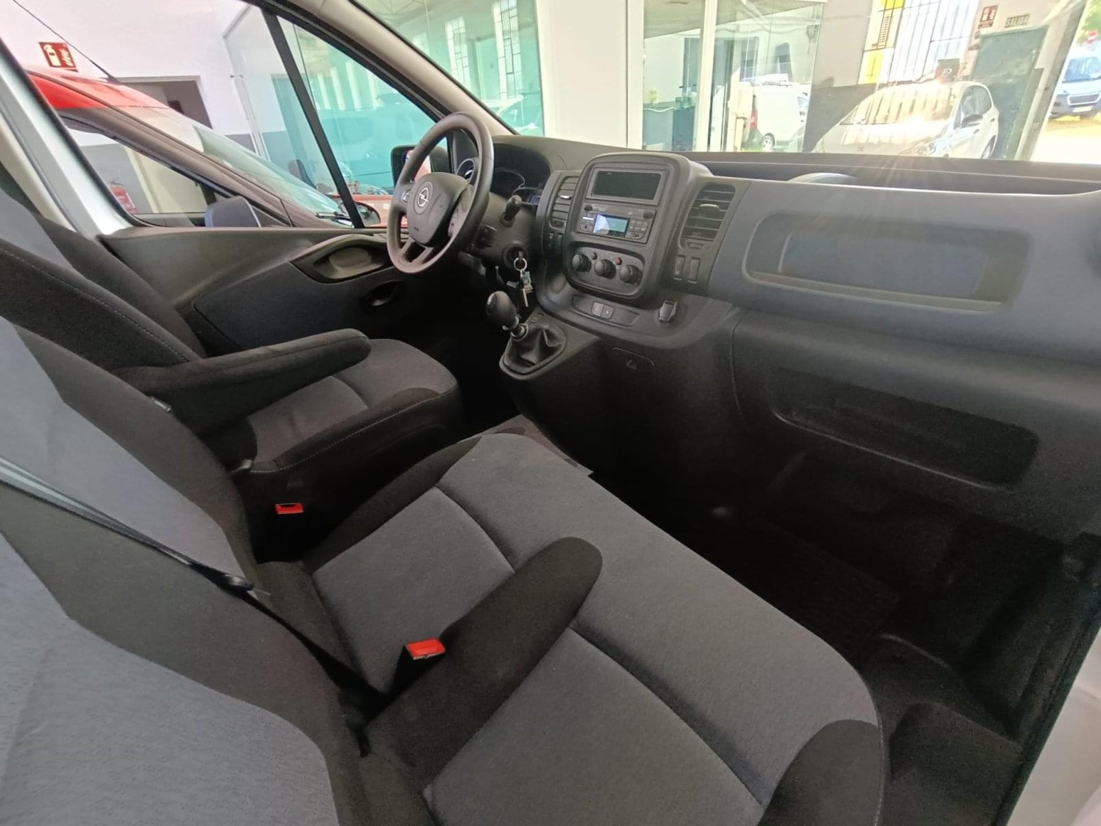OPEL VIVARO L1H1 2.7T EXPRESSION 1.6 CDTI MT6 E5 15 