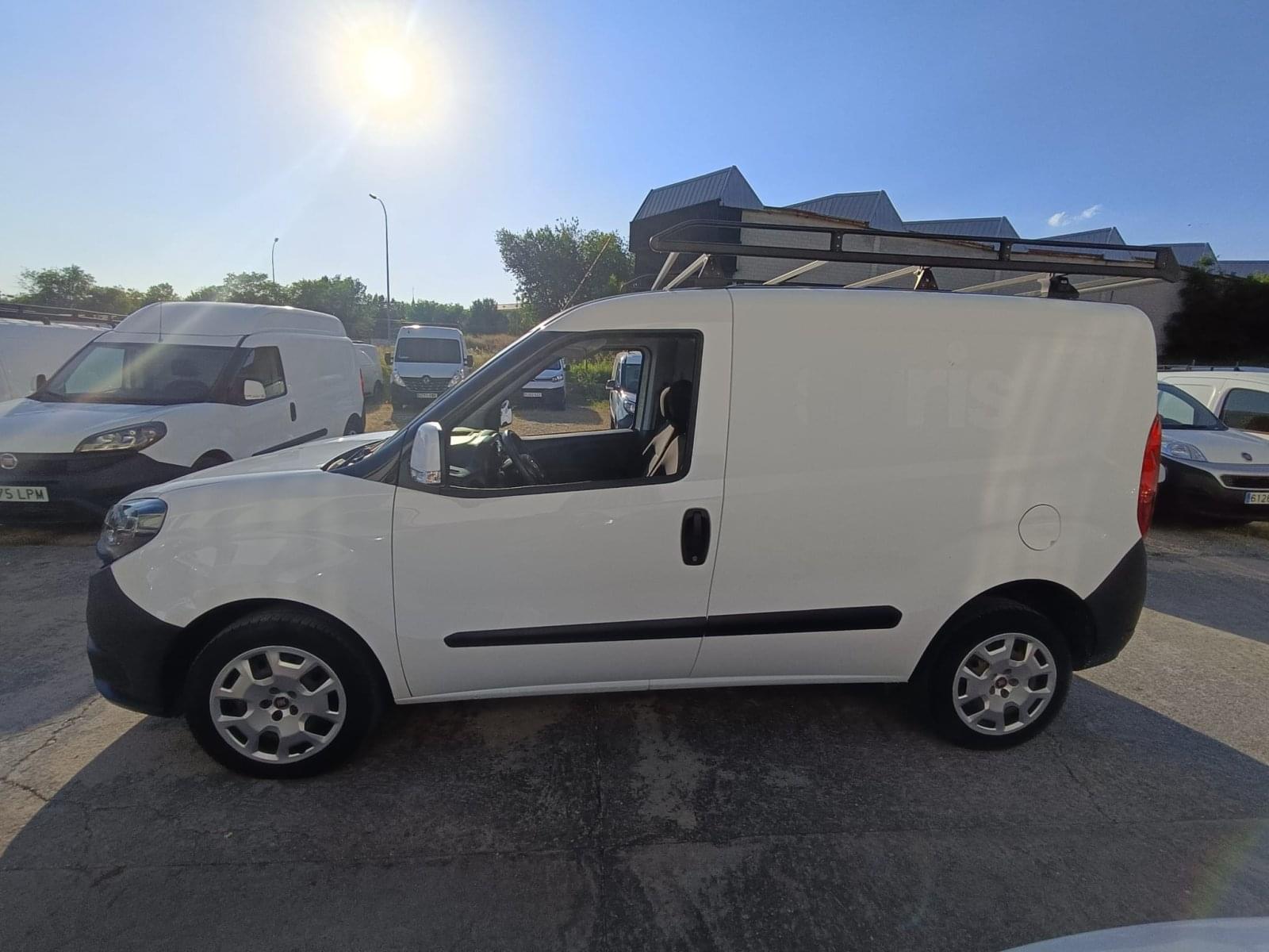FIAT DOBLO CARGO SX 1.4 TJET 89 KW (120 CV) GNC 4P 7 