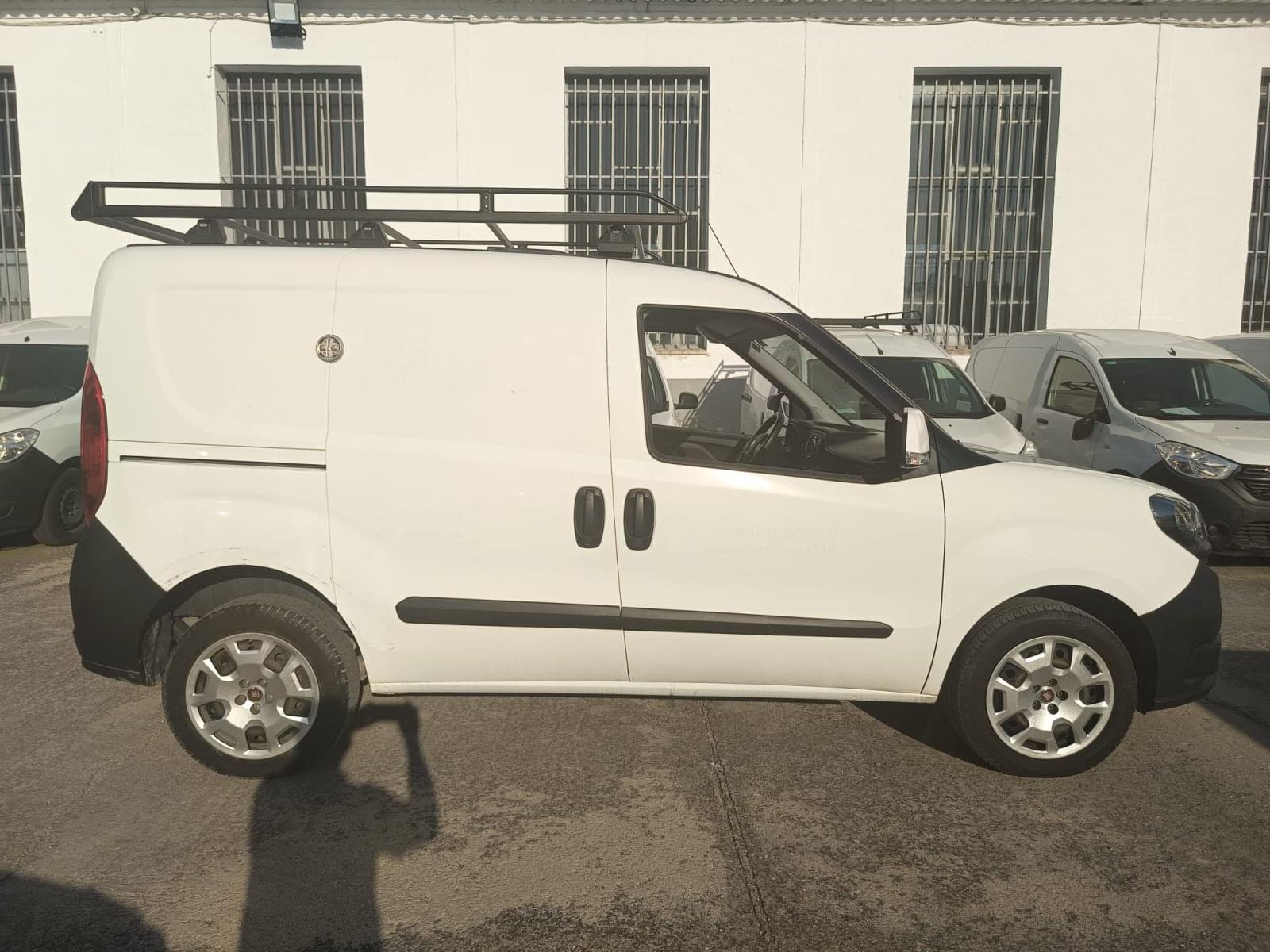 FIAT DOBLO CARGO SX 1.4 TJET 89 KW (120 CV) GNC 4P 8 