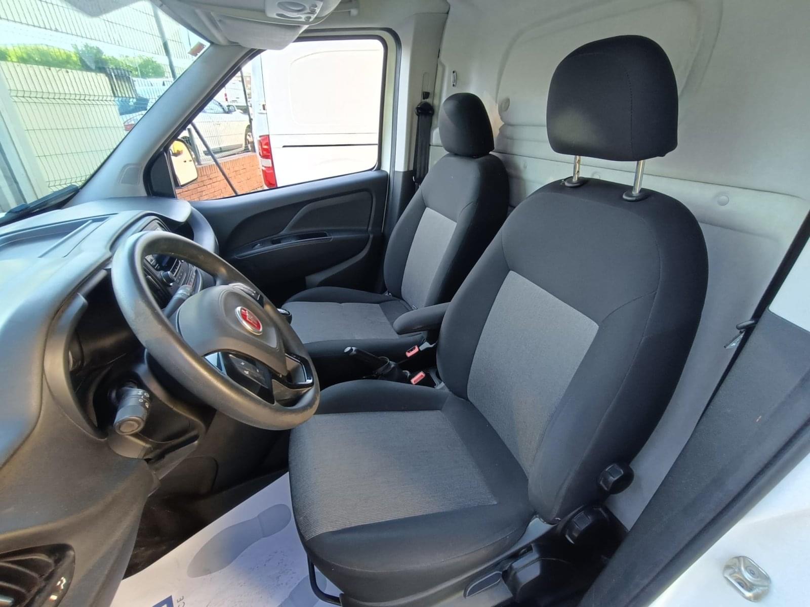 FIAT DOBLO CARGO SX 1.4 TJET 89 KW (120 CV) GNC 4P 9 