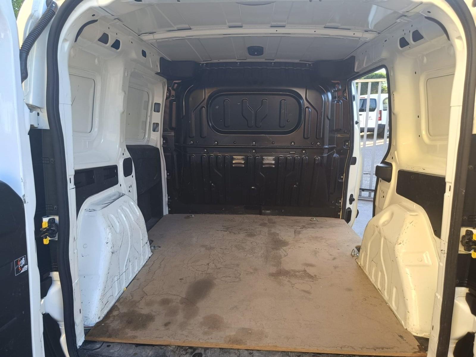 FIAT DOBLO CARGO SX 1.4 TJET 89 KW (120 CV) GNC 4P 11 