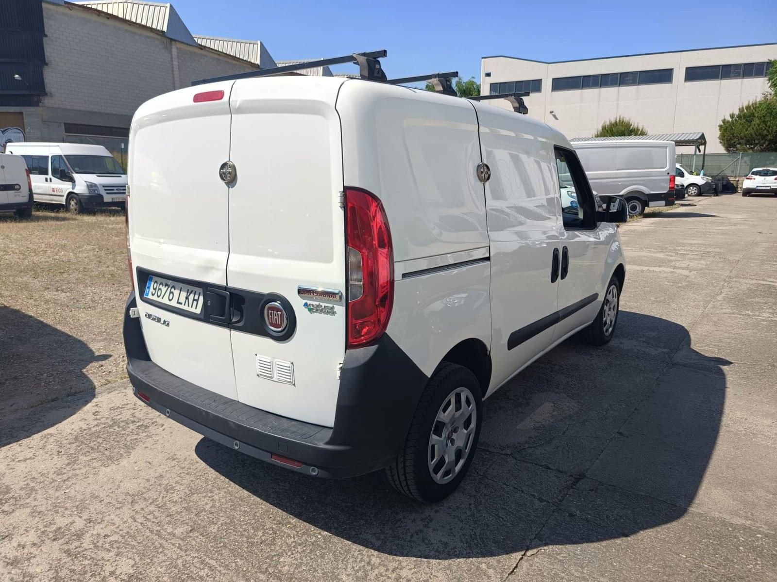FIAT DOBLO CARGO SX 1.4 TJET 89 KW (120 CV) GNC 4P 6 