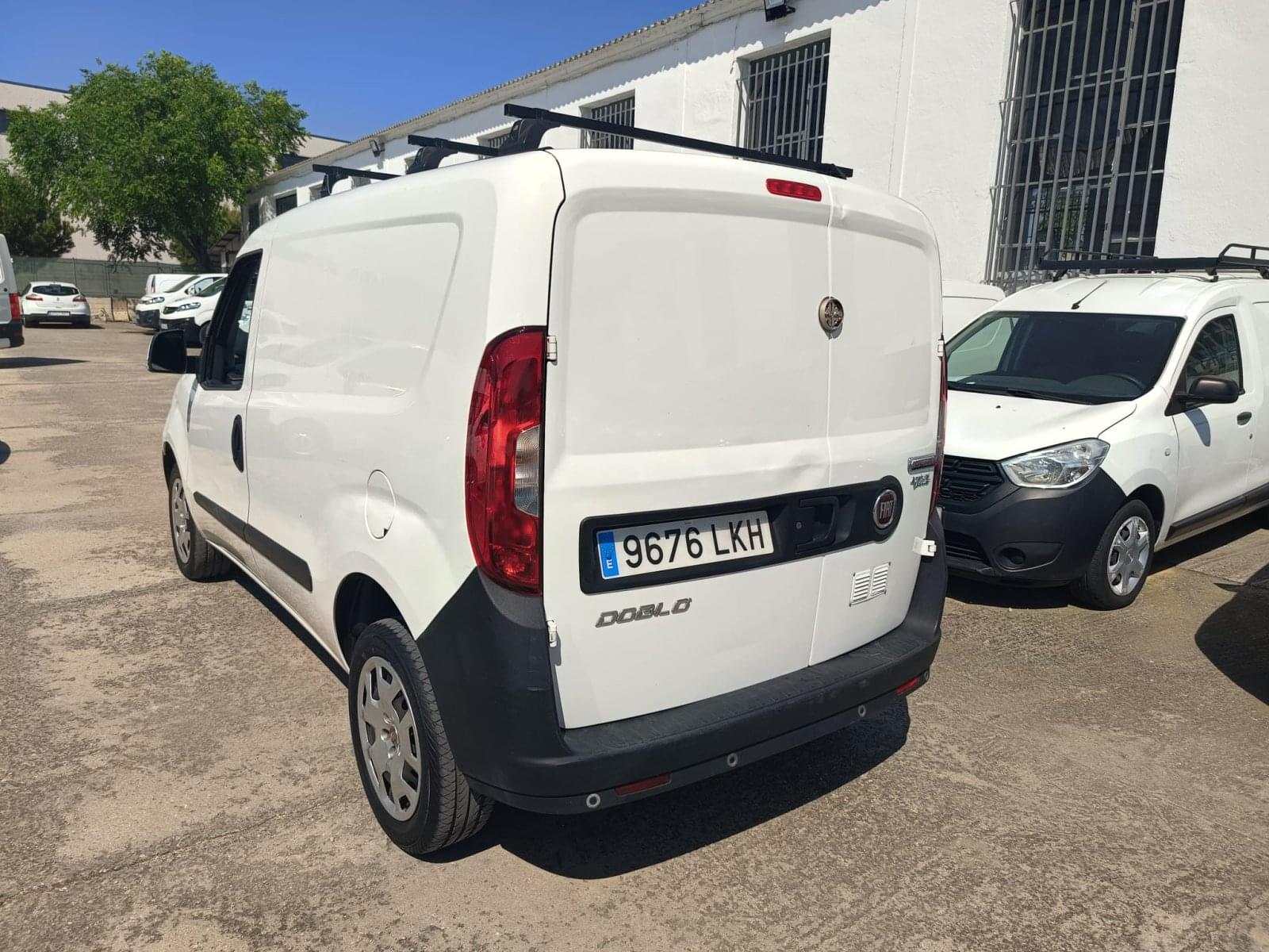 FIAT DOBLO CARGO SX 1.4 TJET 89 KW (120 CV) GNC 4P 8 