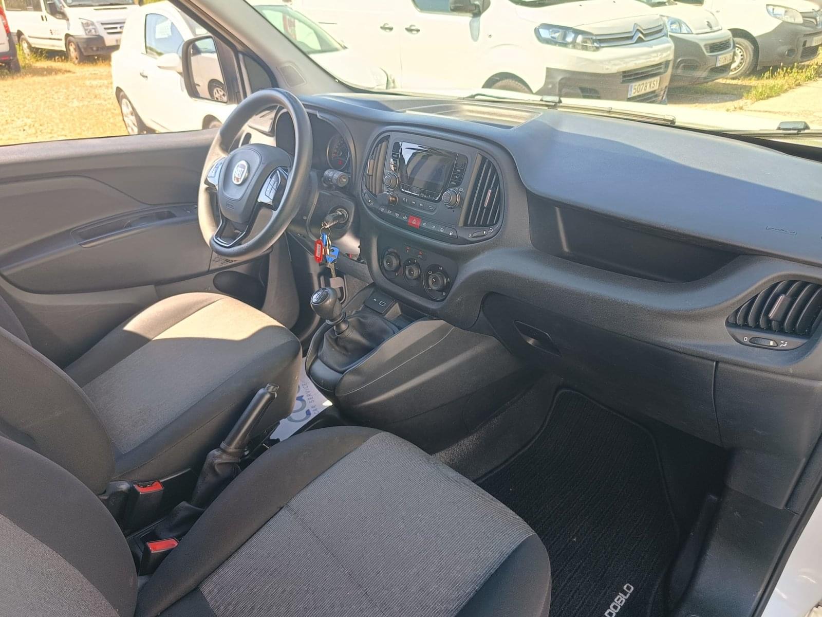FIAT DOBLO CARGO SX 1.4 TJET 89 KW (120 CV) GNC 4P 13 