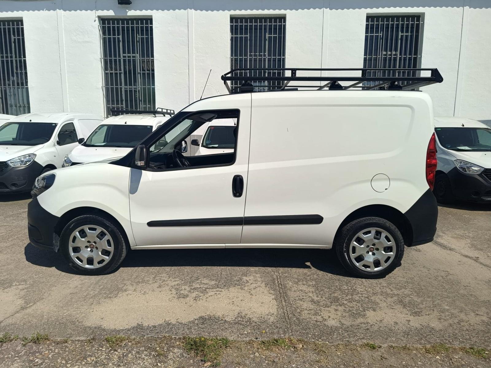 FIAT DOBLO CARGO SX 1.4 TJET 89 KW (120 CV) GNC 4P 3 