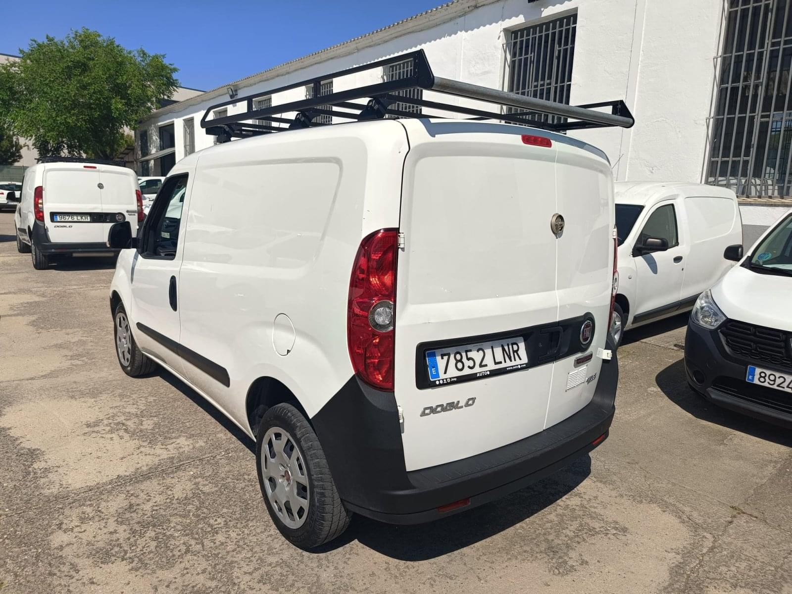 FIAT DOBLO CARGO SX 1.4 TJET 89 KW (120 CV) GNC 4P 4 