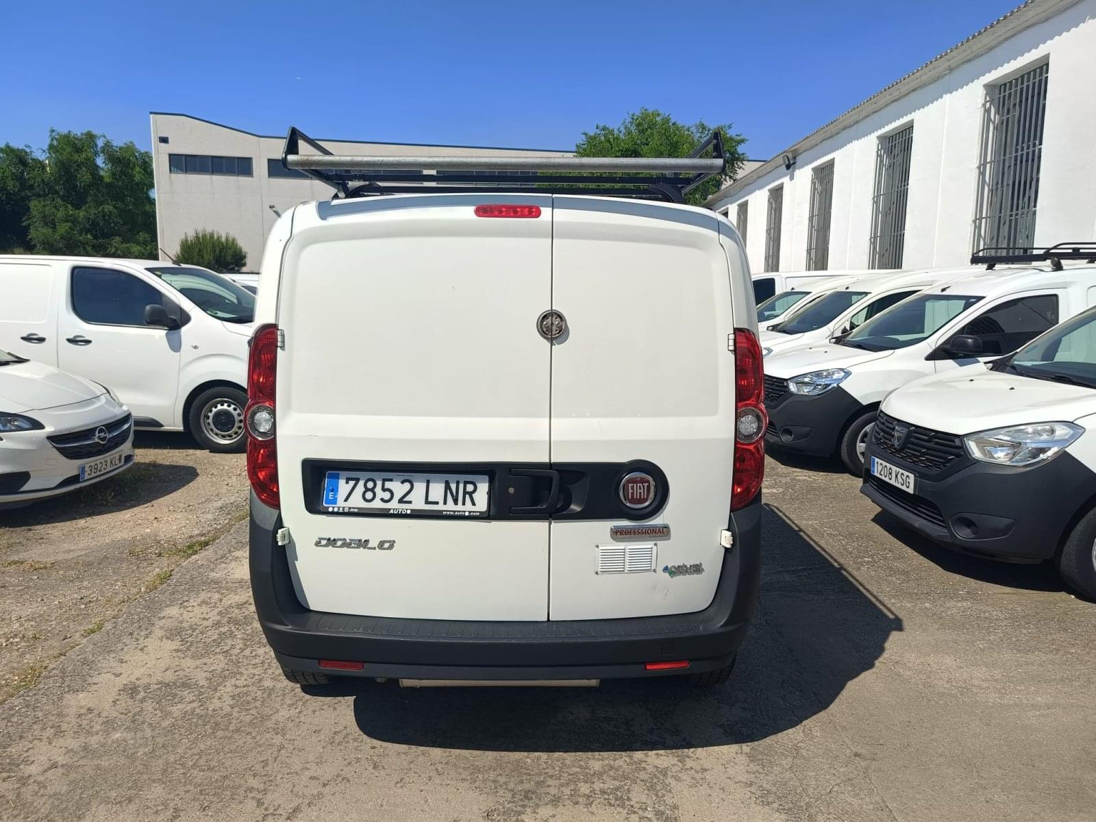 FIAT DOBLO CARGO SX 1.4 TJET 89 KW (120 CV) GNC 4P 5 