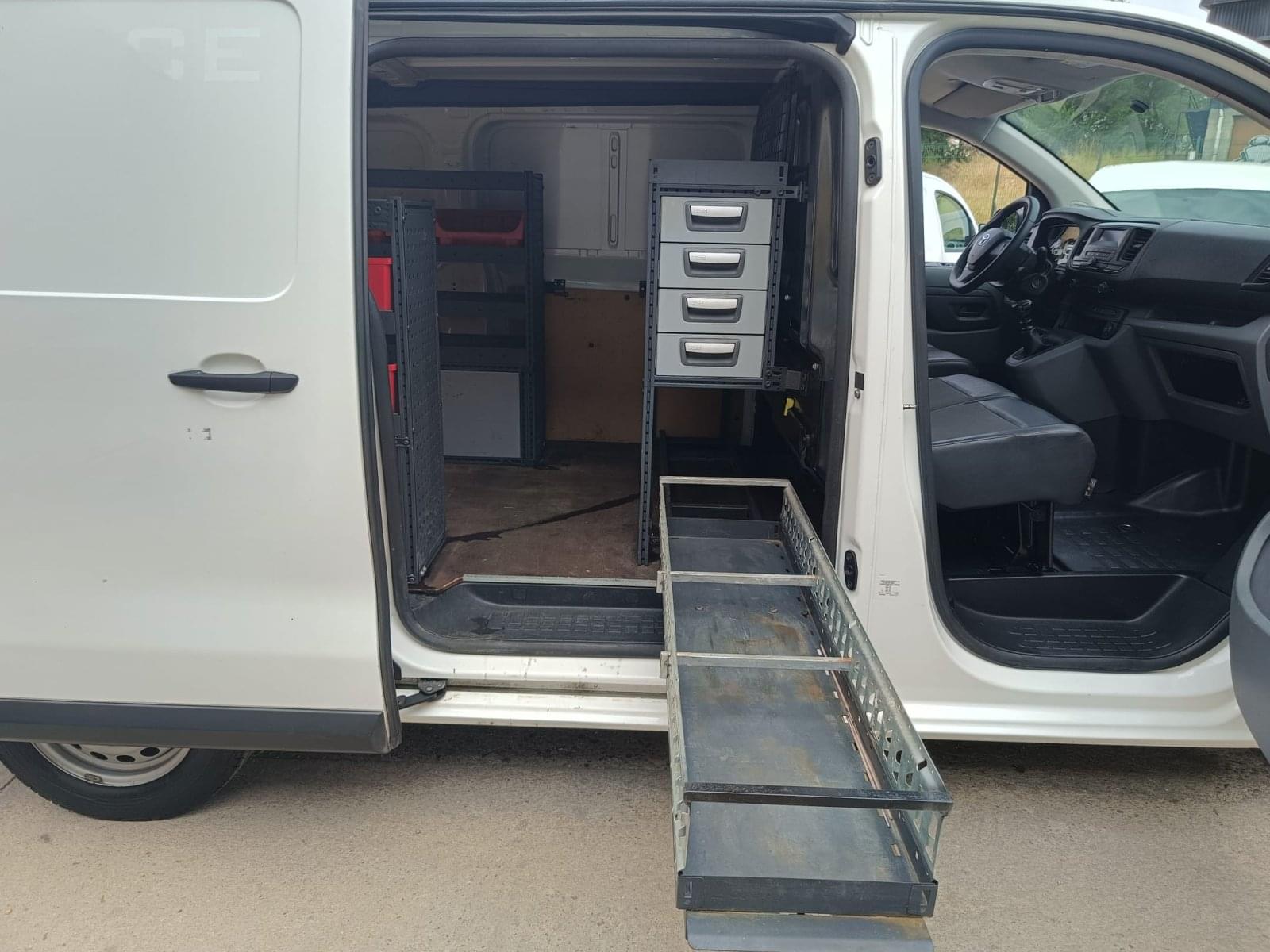 TOYOTA PROACE FG.taller MEDIO (L1) 2.0D COMFORT CARGA+ 13 