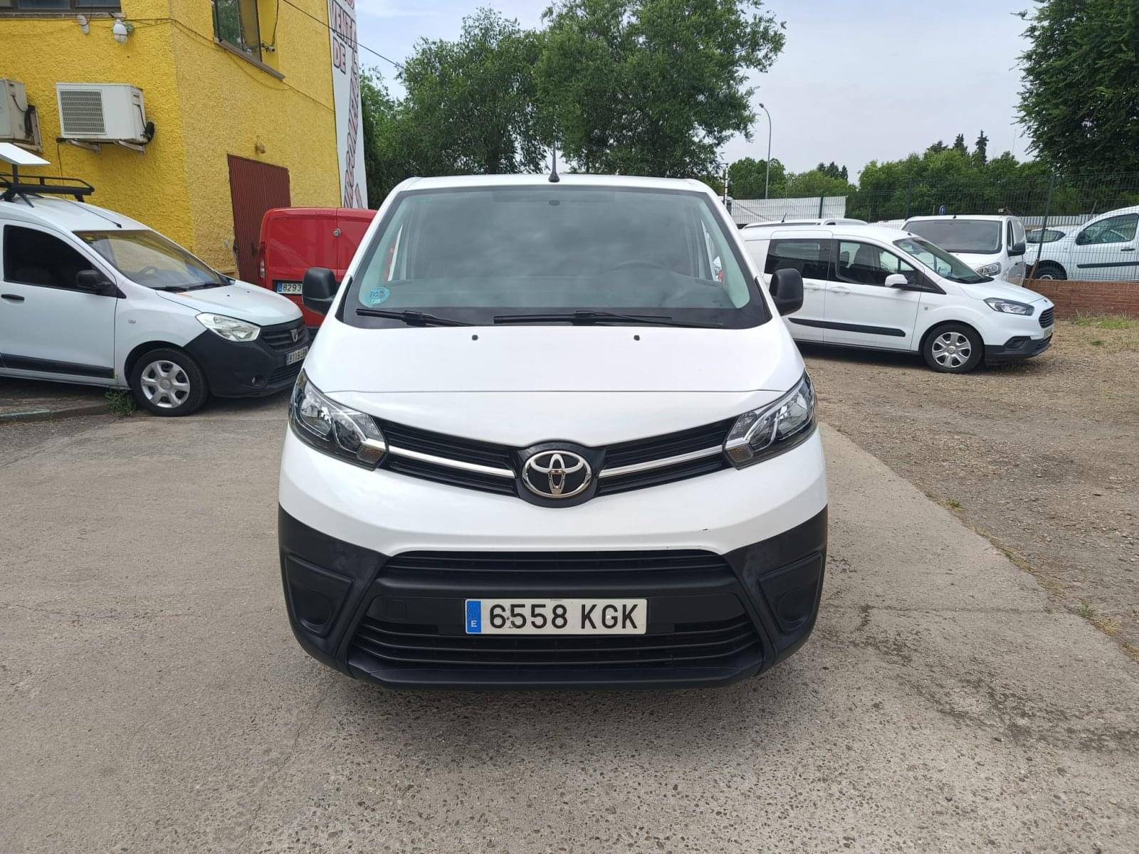 TOYOTA PROACE FG.taller MEDIO (L1) 2.0D COMFORT CARGA+ 2 