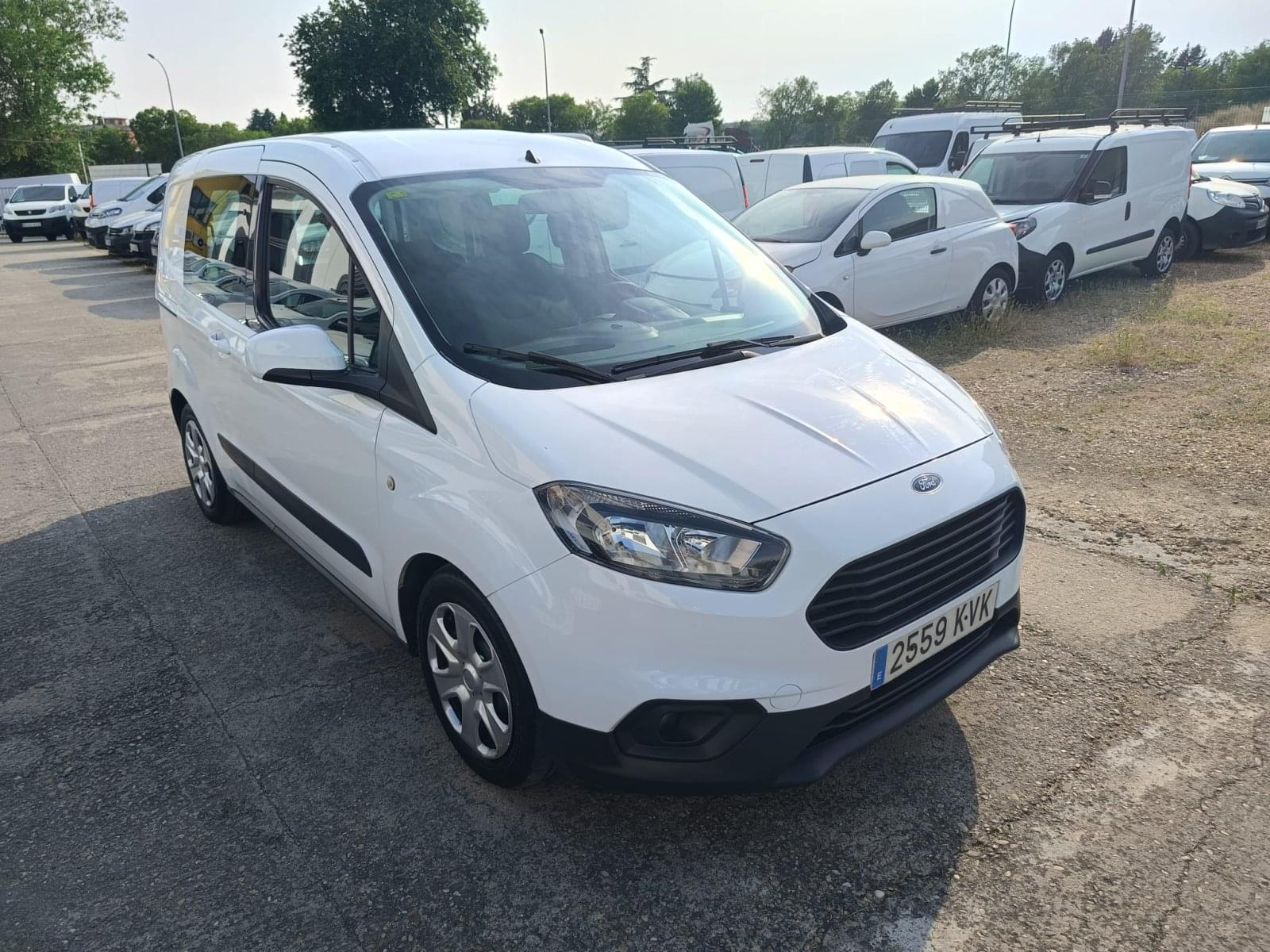 imagen de FORD TRANSIT COURIER KOMBI 1.5 TDCI 56KW TREND - REF: 00960