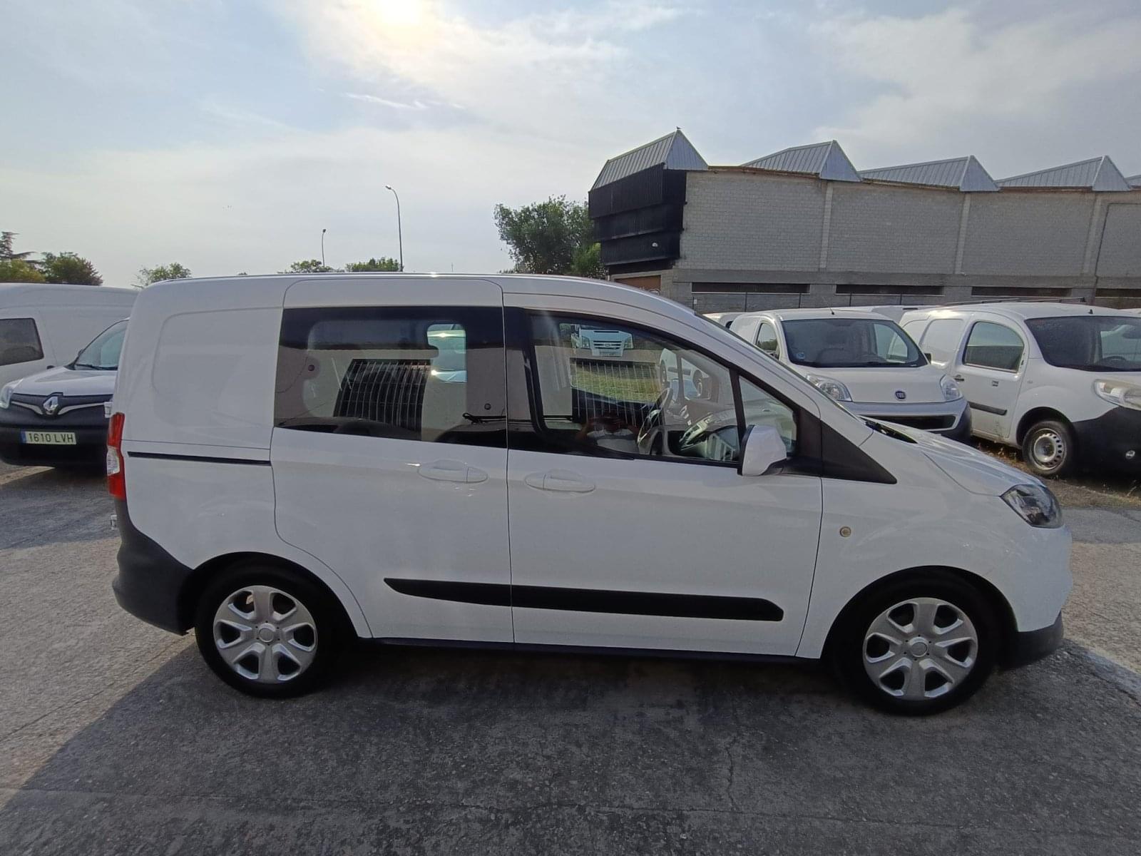 FORD TRANSIT COURIER KOMBI 1.5 TDCI 56KW TREND 8 